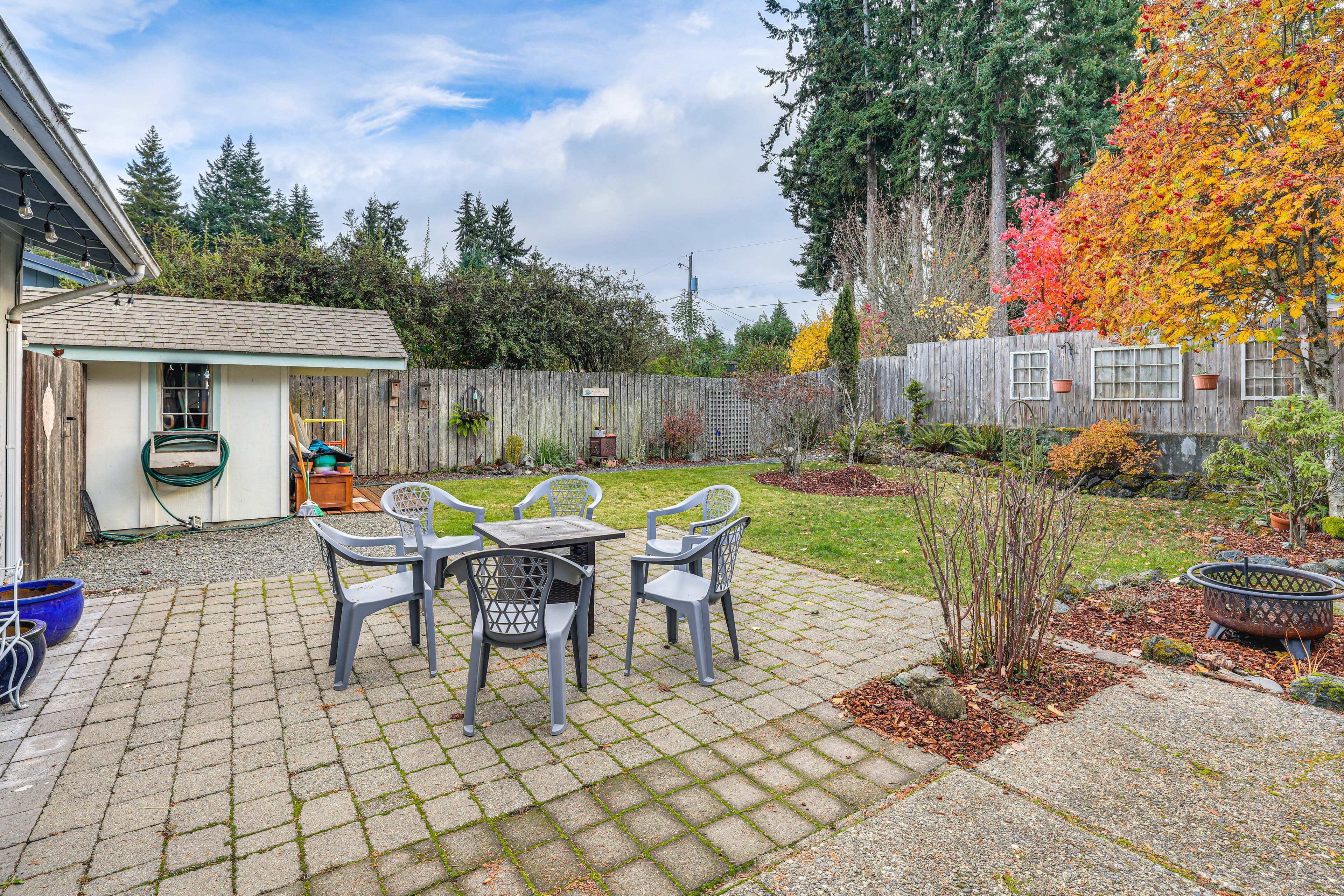 Main House Patio | 2 Fire Pits | Gas Grill