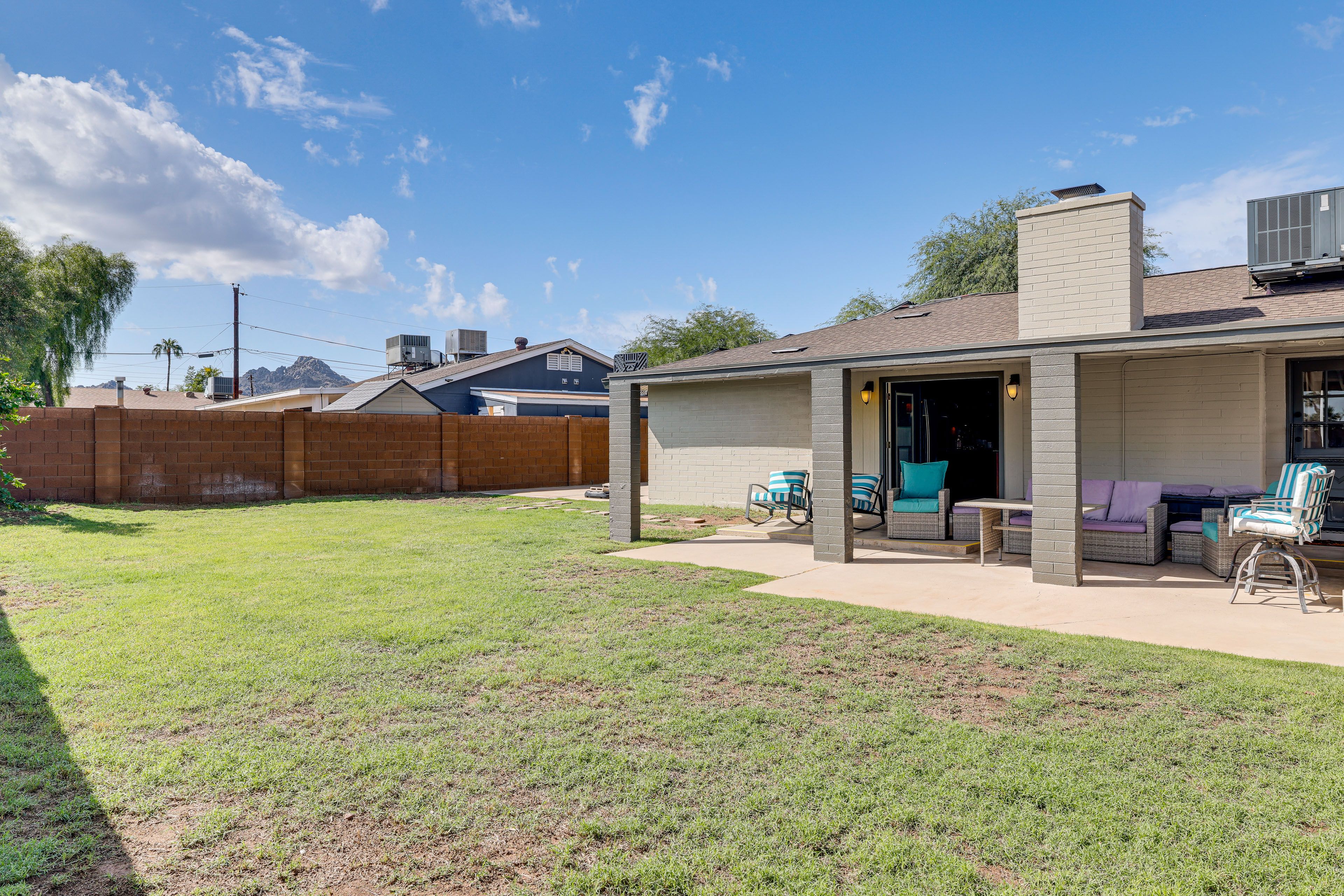 Fenced Backyard | Outdoor Shower | Basketball Hoop