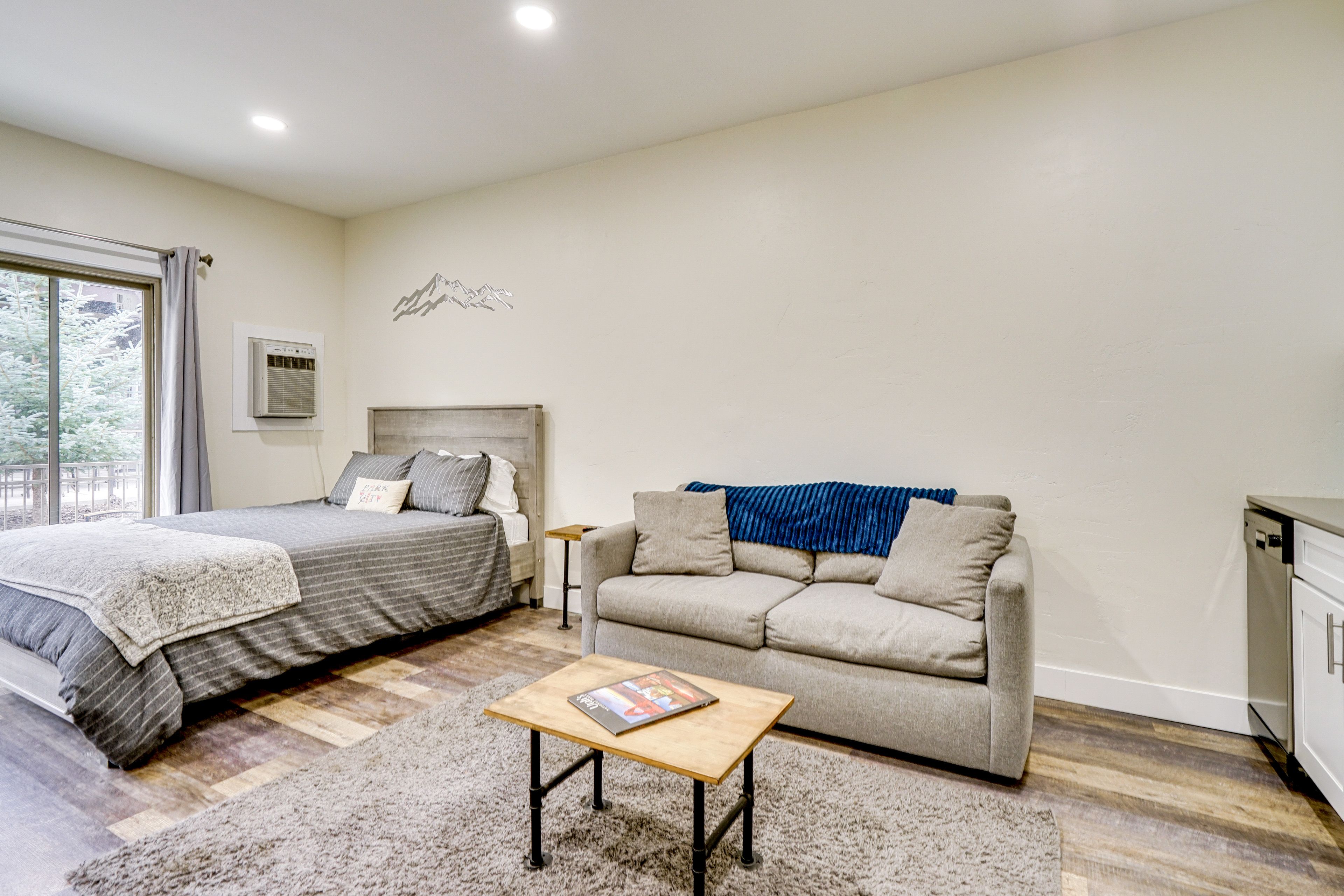 Studio | Full Sleeper Sofa