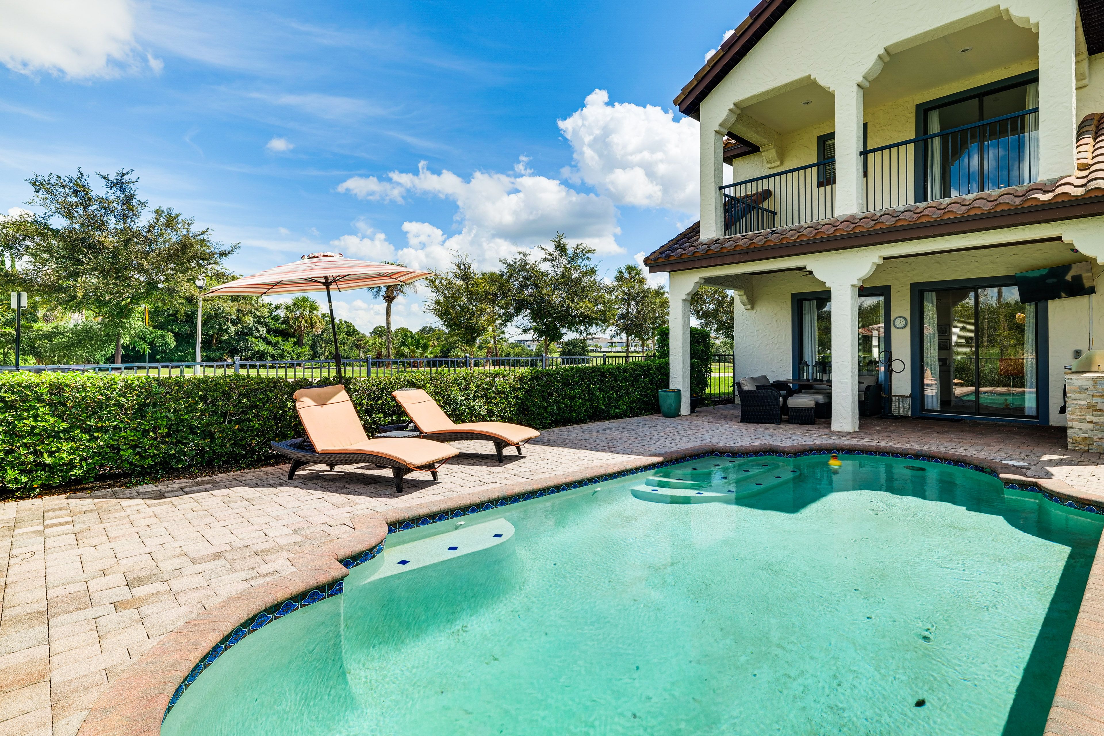 Kissimmee Vacation Rental | 2BR | 2.5BA | Stairs Required | 2,300 Sq Ft