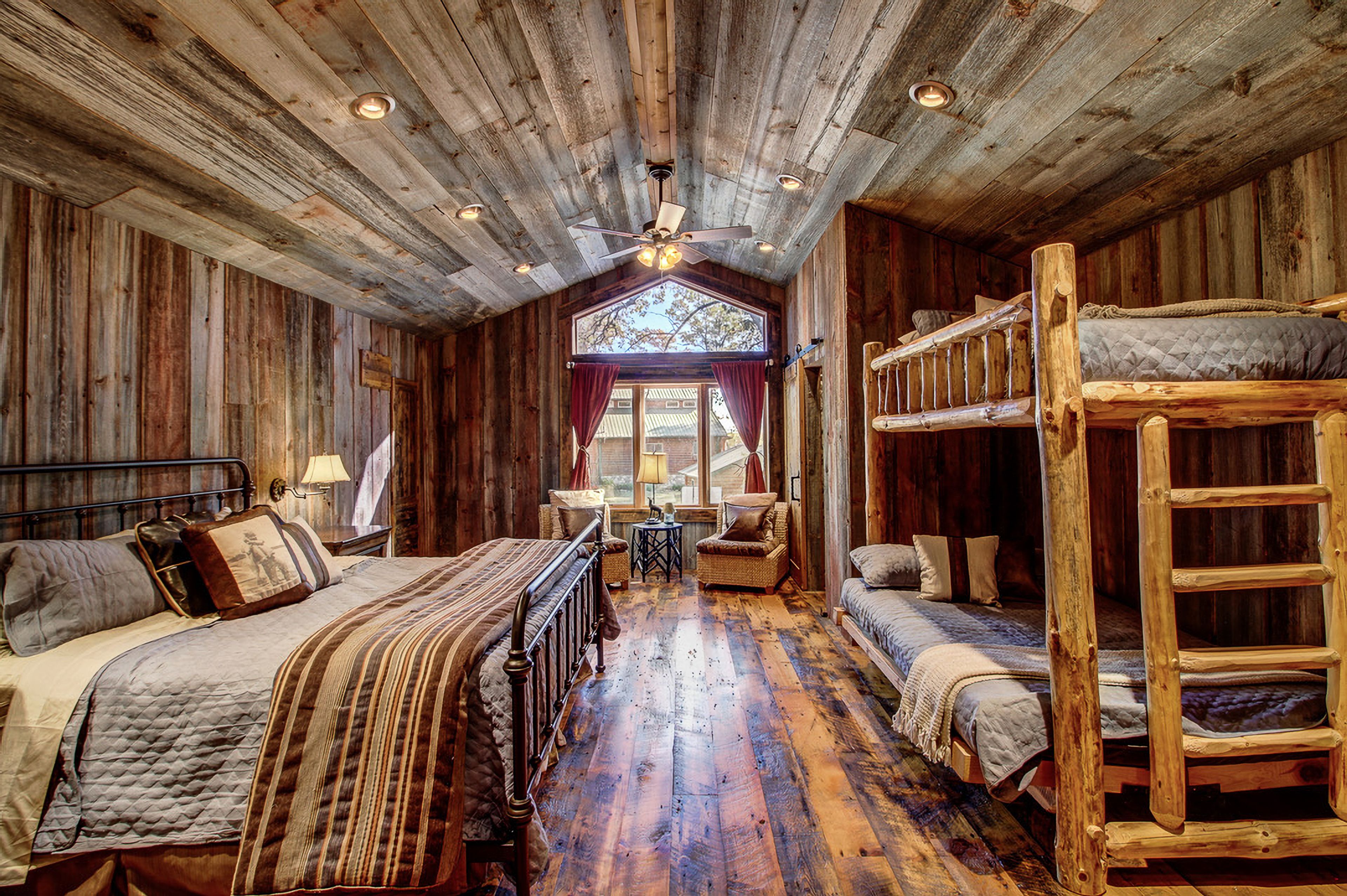 Lodge | Bedroom 3 | King Bed | Twin/Full Bunk Bed | 2nd Floor