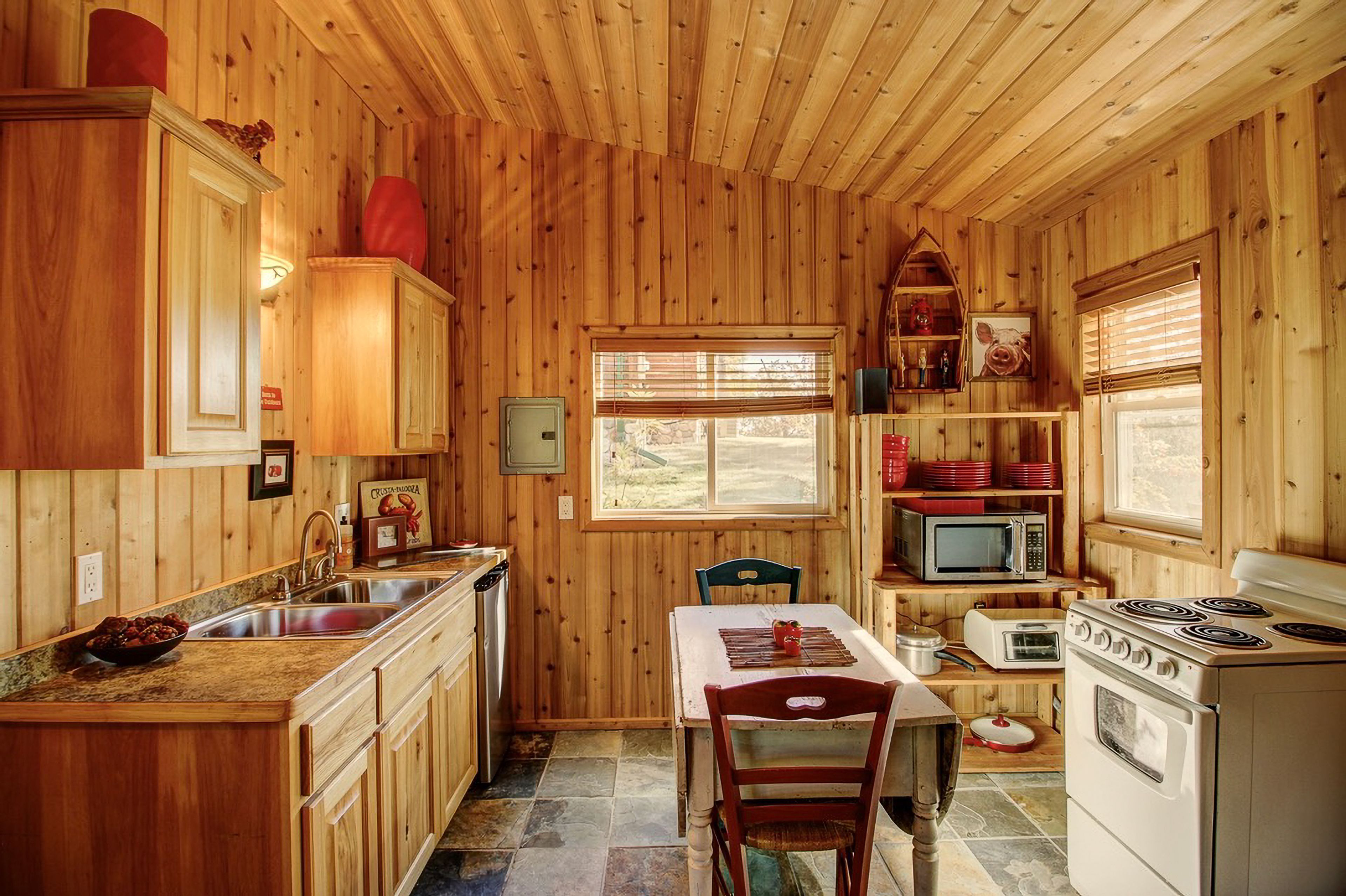 Bunk House | Kitchen | Stove/Oven | Mini Fridge | Coffee Pot | Toaster Oven