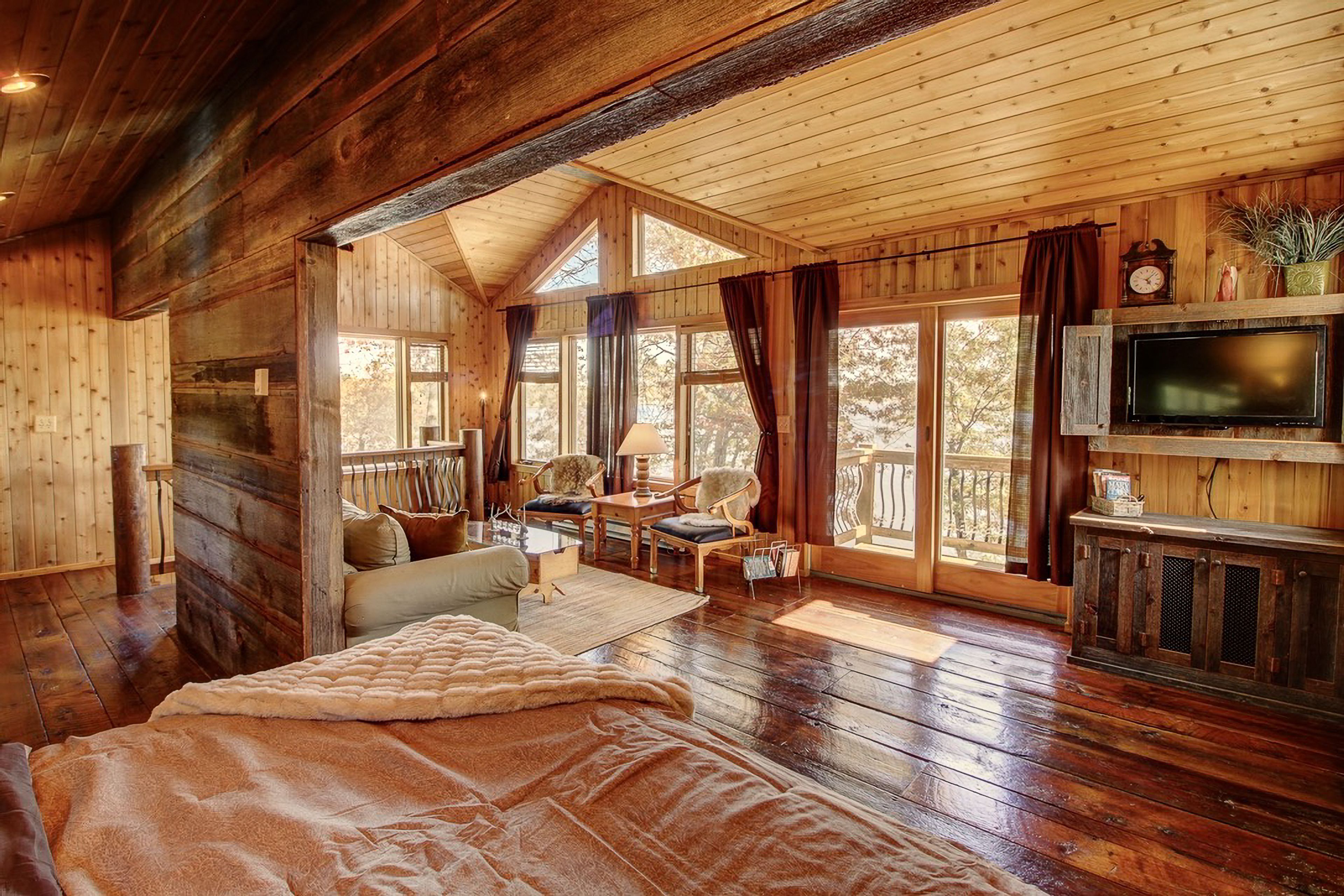 Main Cabin | Bedroom 3 | King Bed