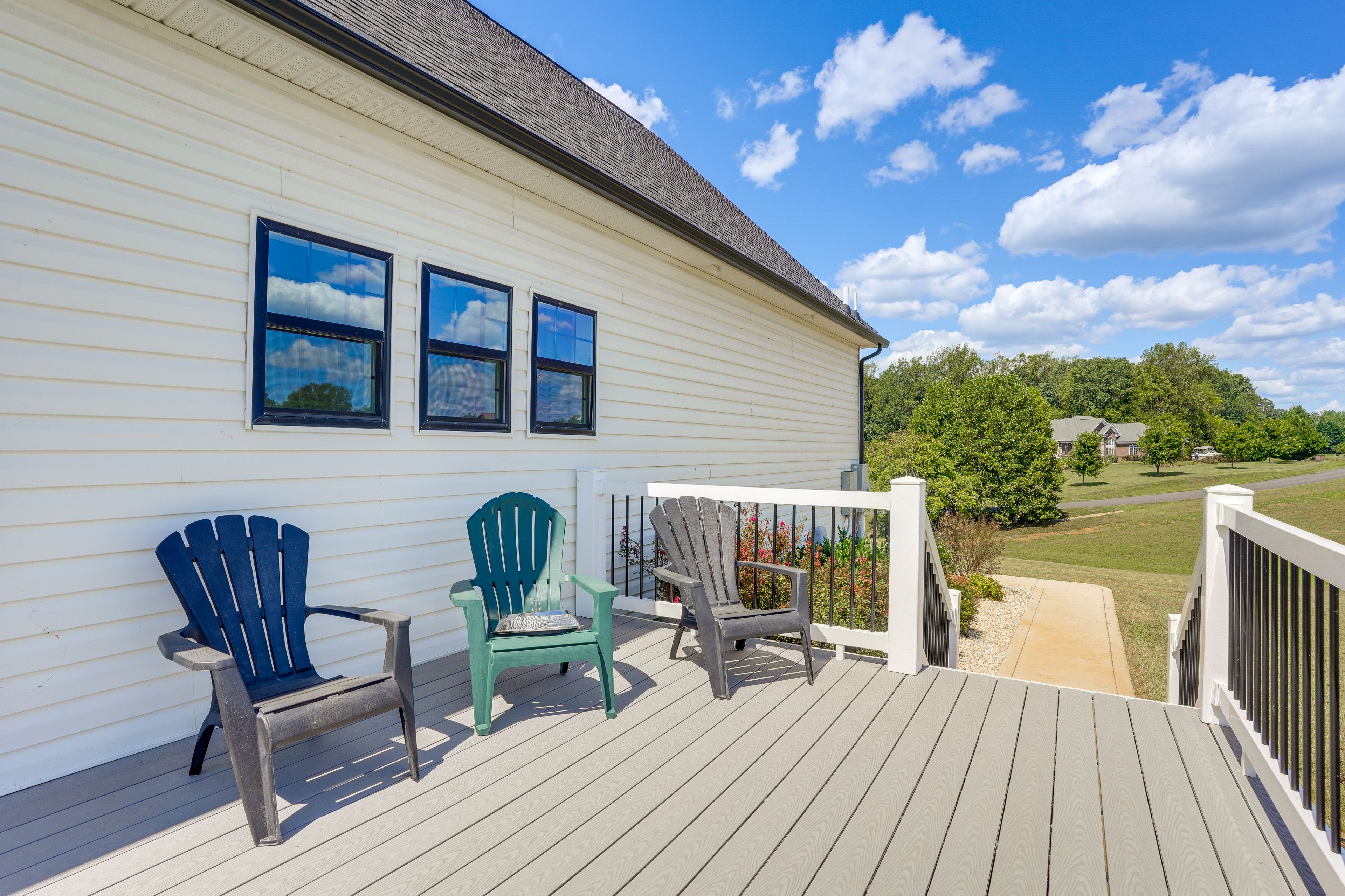 Private Deck | Outdoor Seating