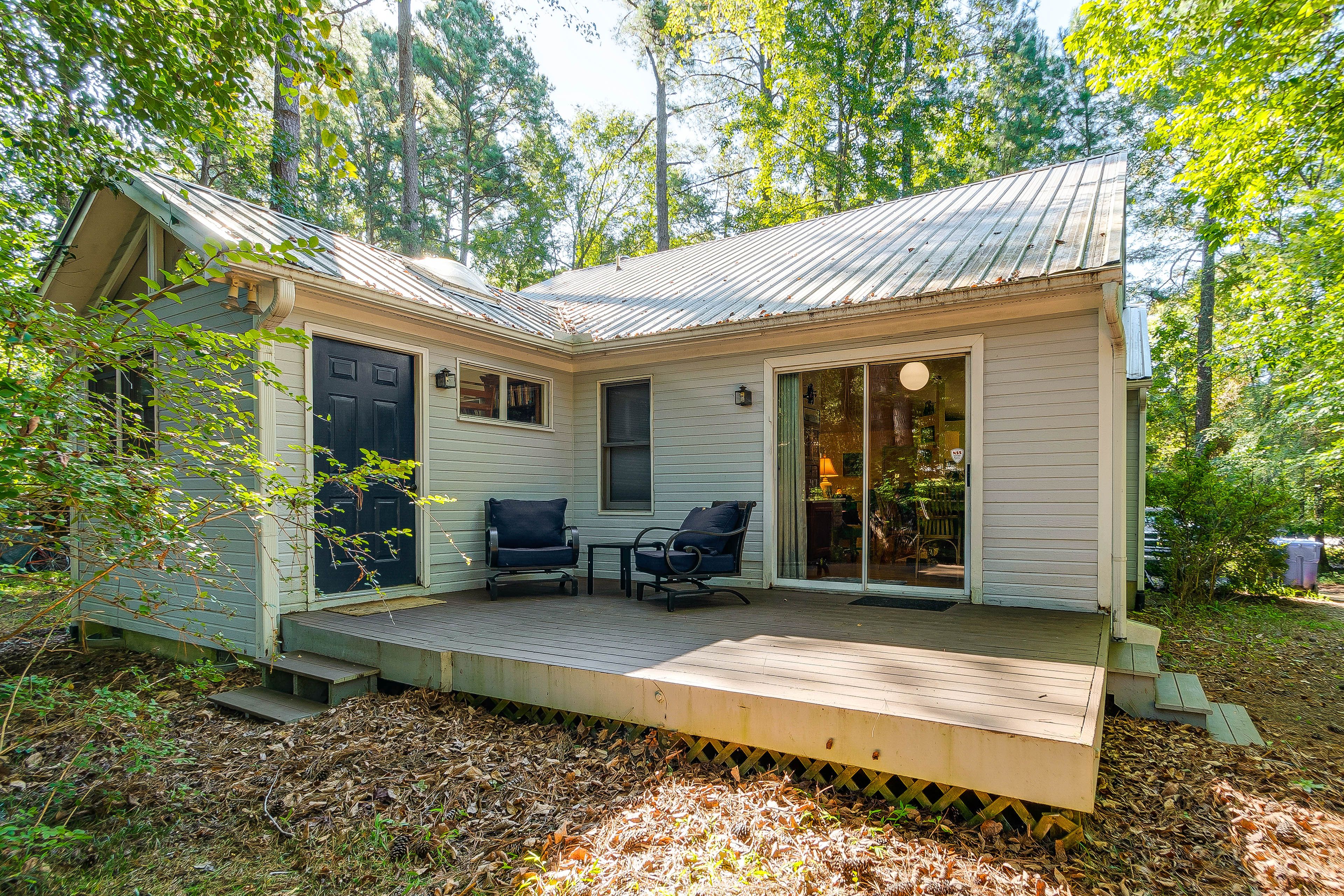 Carrboro Vacation Rental | 2BR | 2BA | 1,250 Sq Ft | 7 Steps to Access