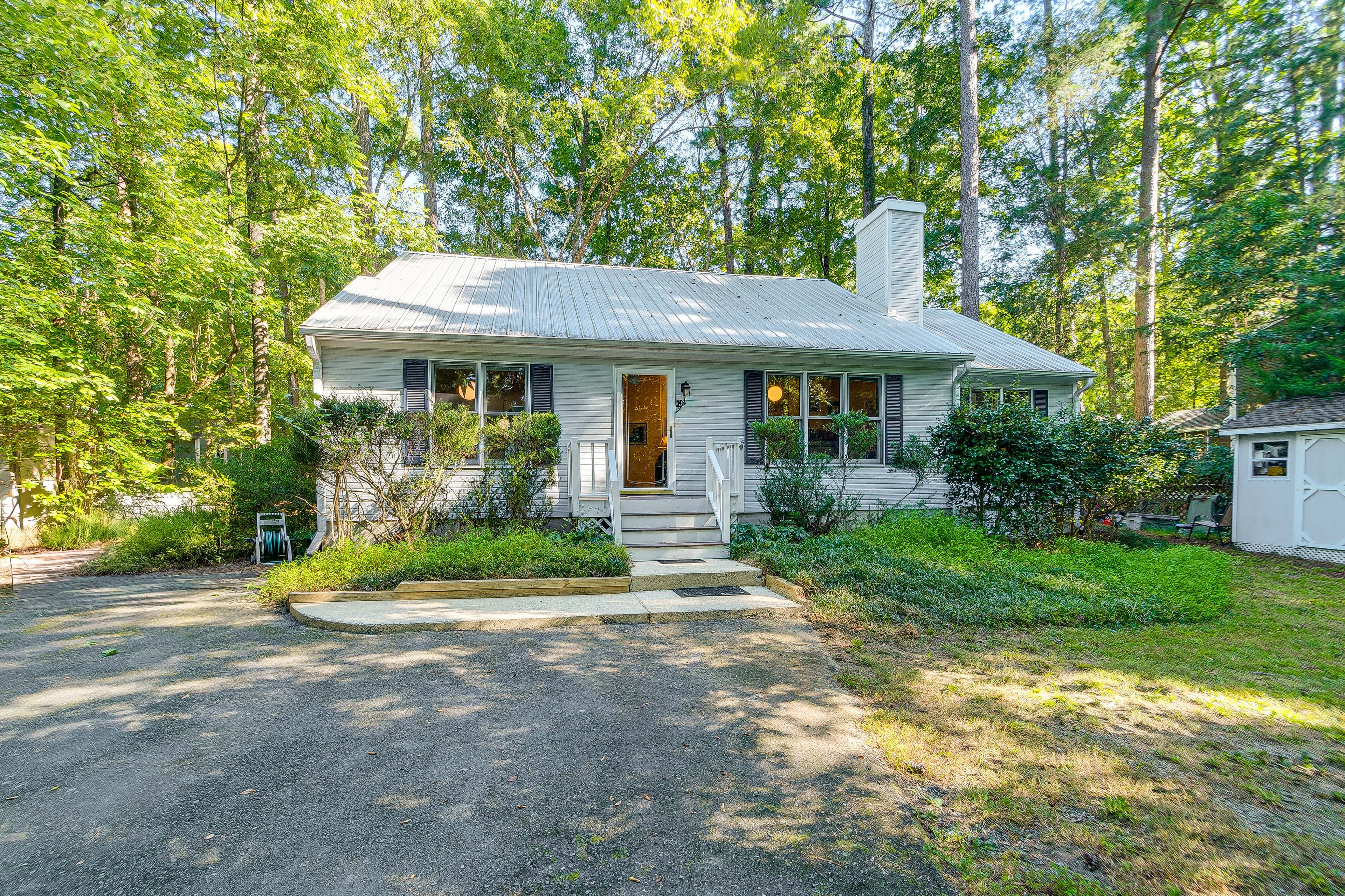 Parking | Driveway (3 Vehicles)