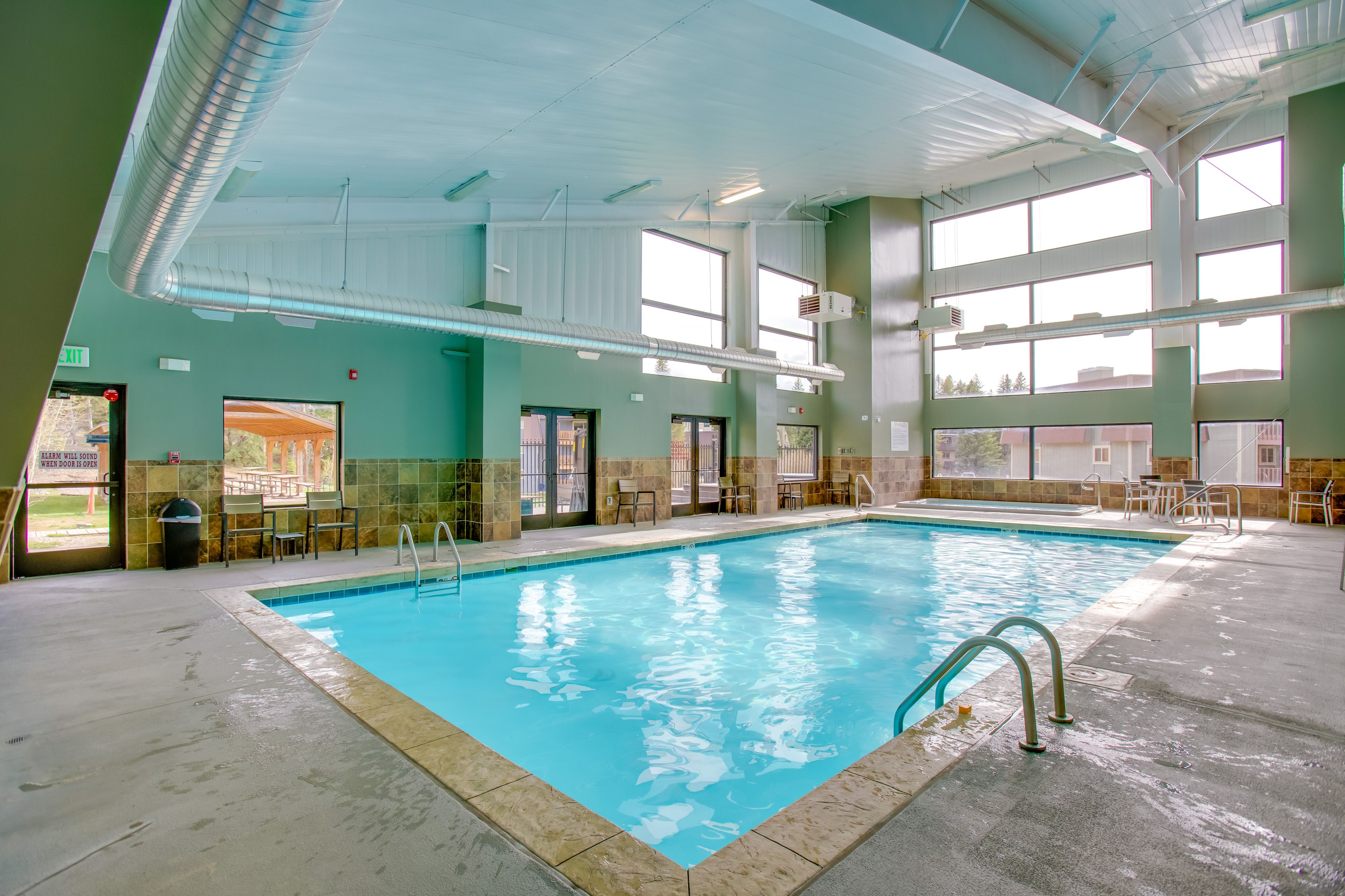 Hi Country Haus Condos | Community Amenities | Indoor Pool & Hot Tubs