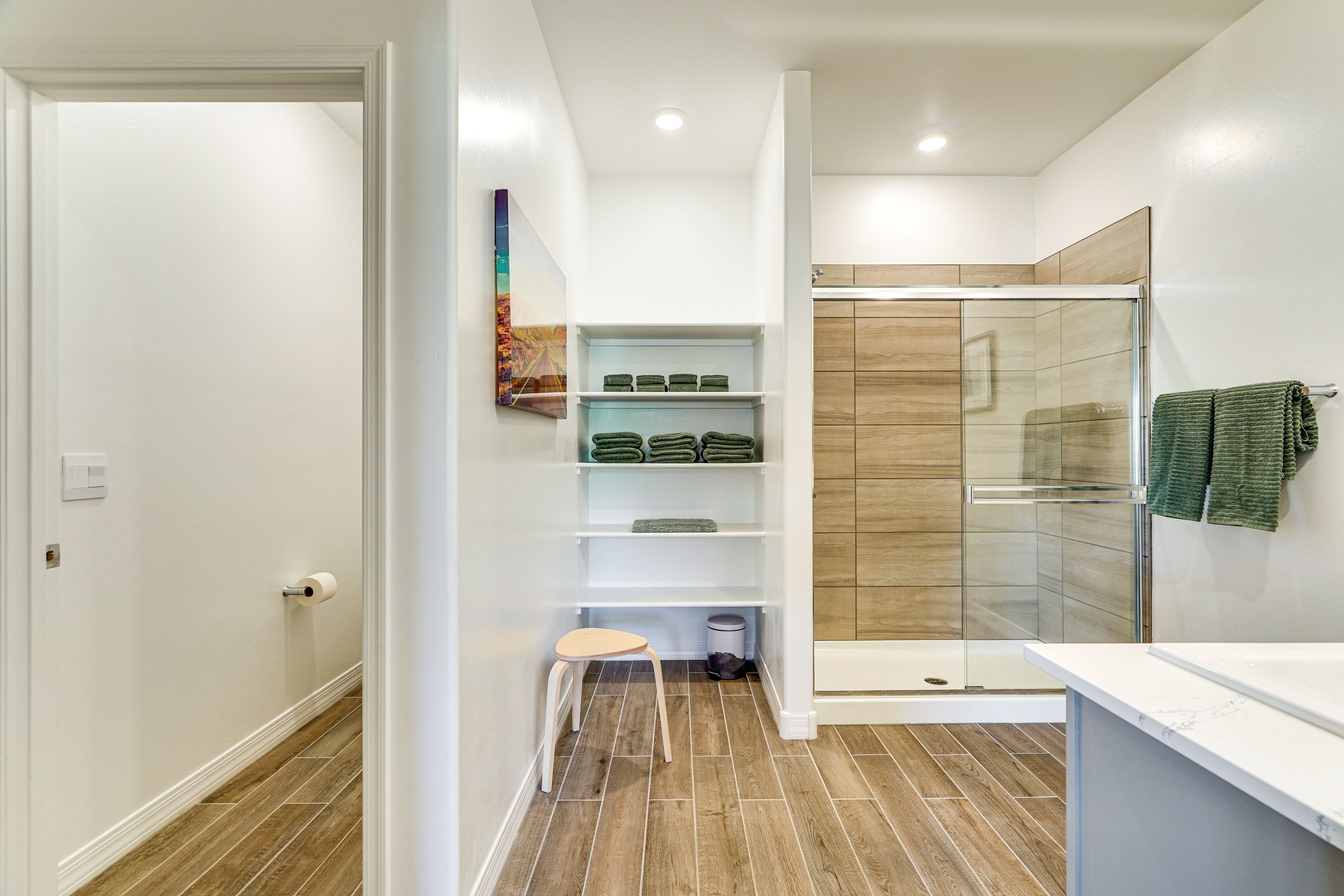 Full Bath | Towels | Hair Dryer