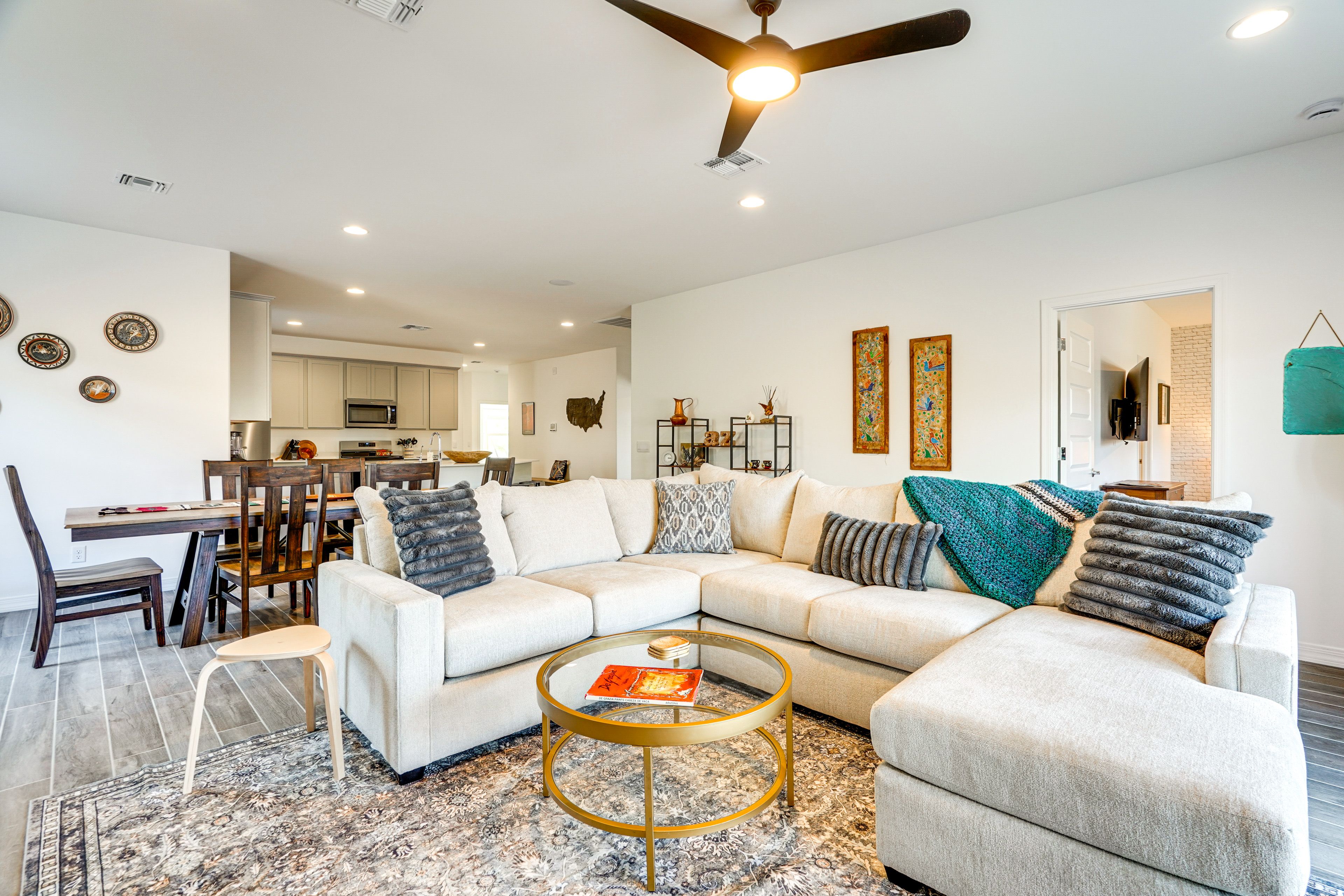 Interior | Living Room | Dining Area