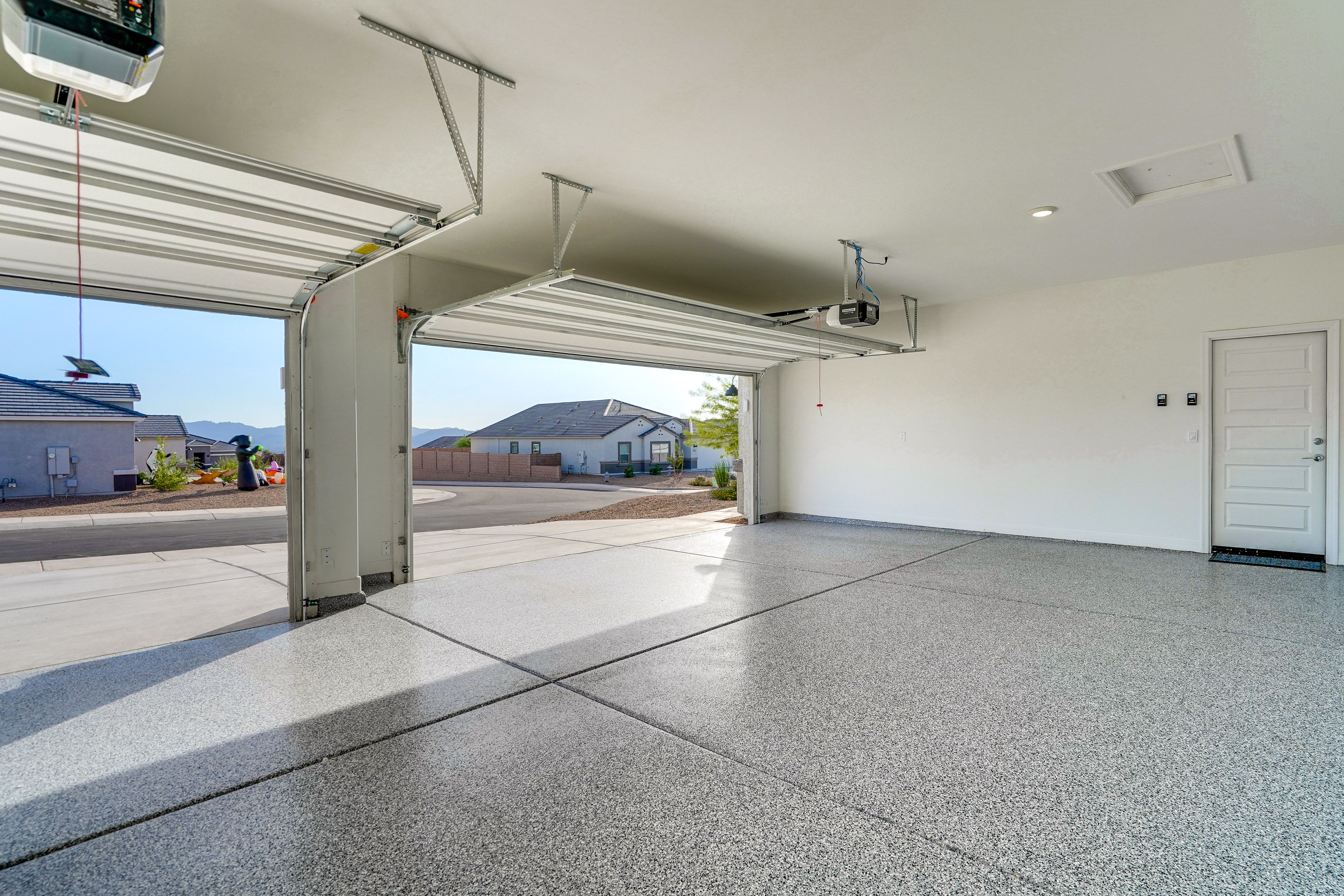 Parking | Garage (3 Vehicles) | Driveway (3 Vehicles)