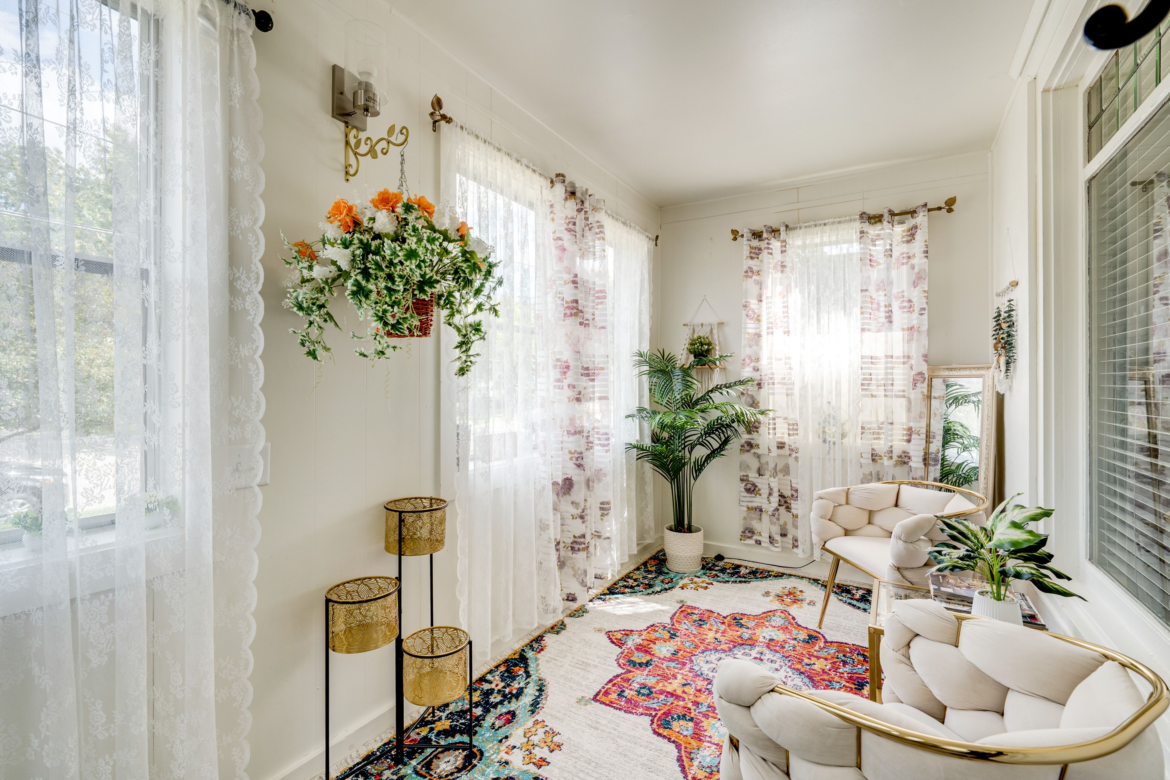 Sunroom | 1st Floor | Seating | Free WiFi