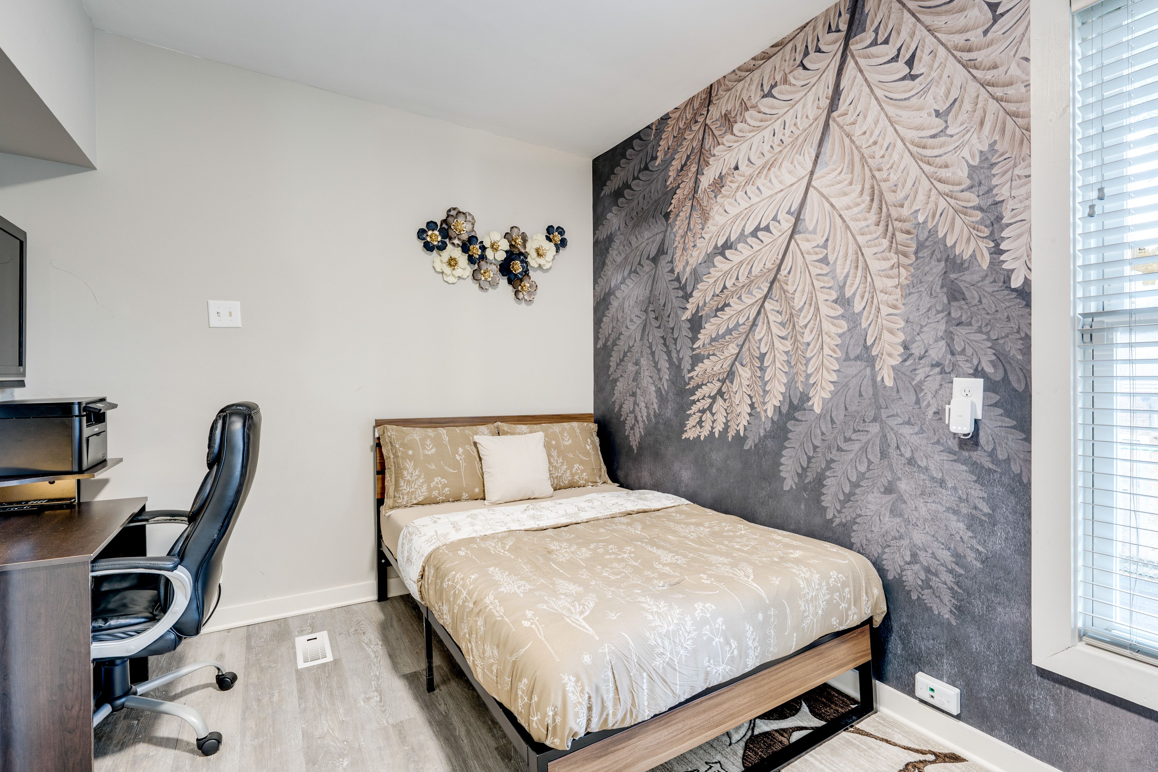 Bedroom 1 | 1st Floor | Full Bed | Desk w/ Printer | En-Suite Bathroom