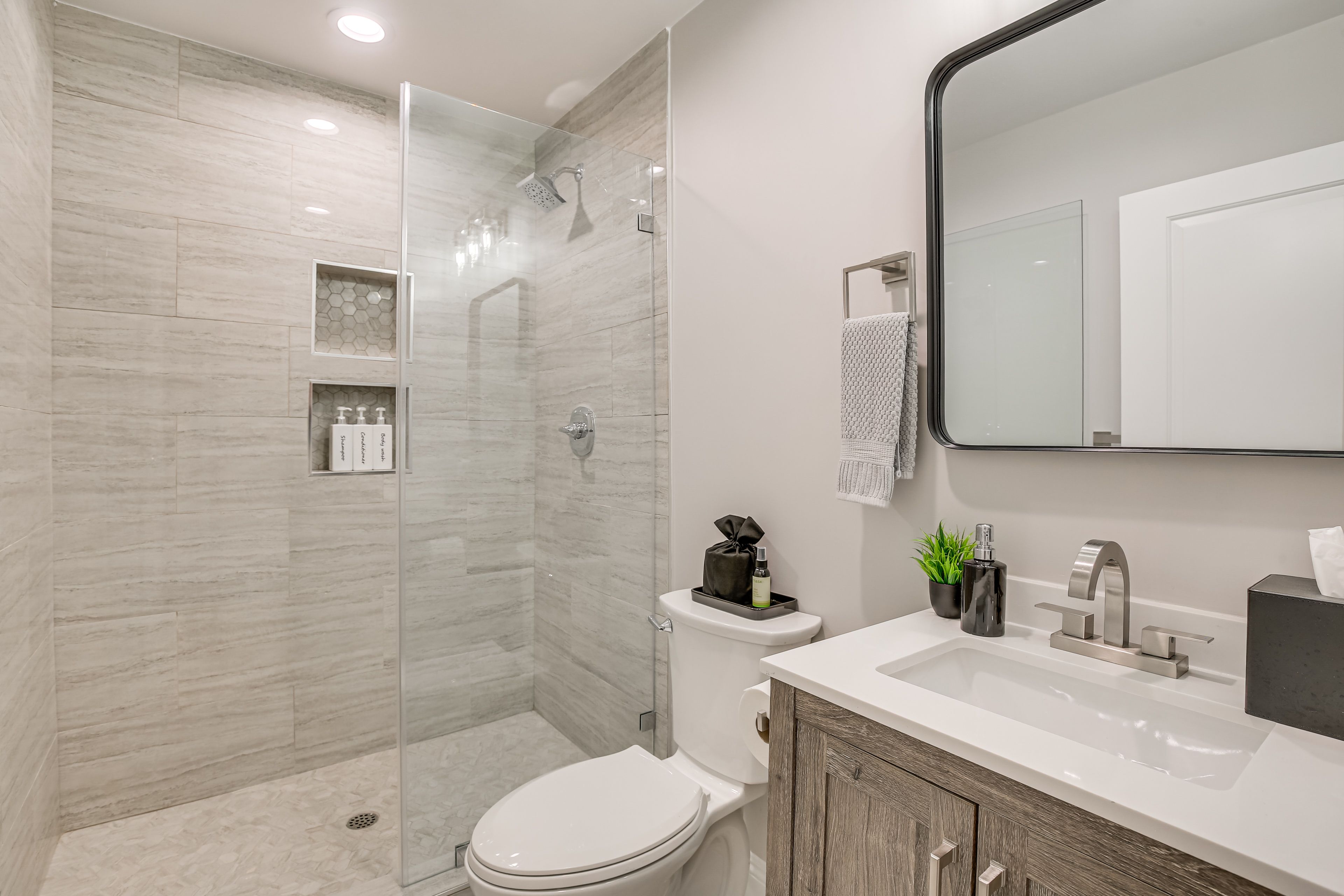 Full Bath | Main Level