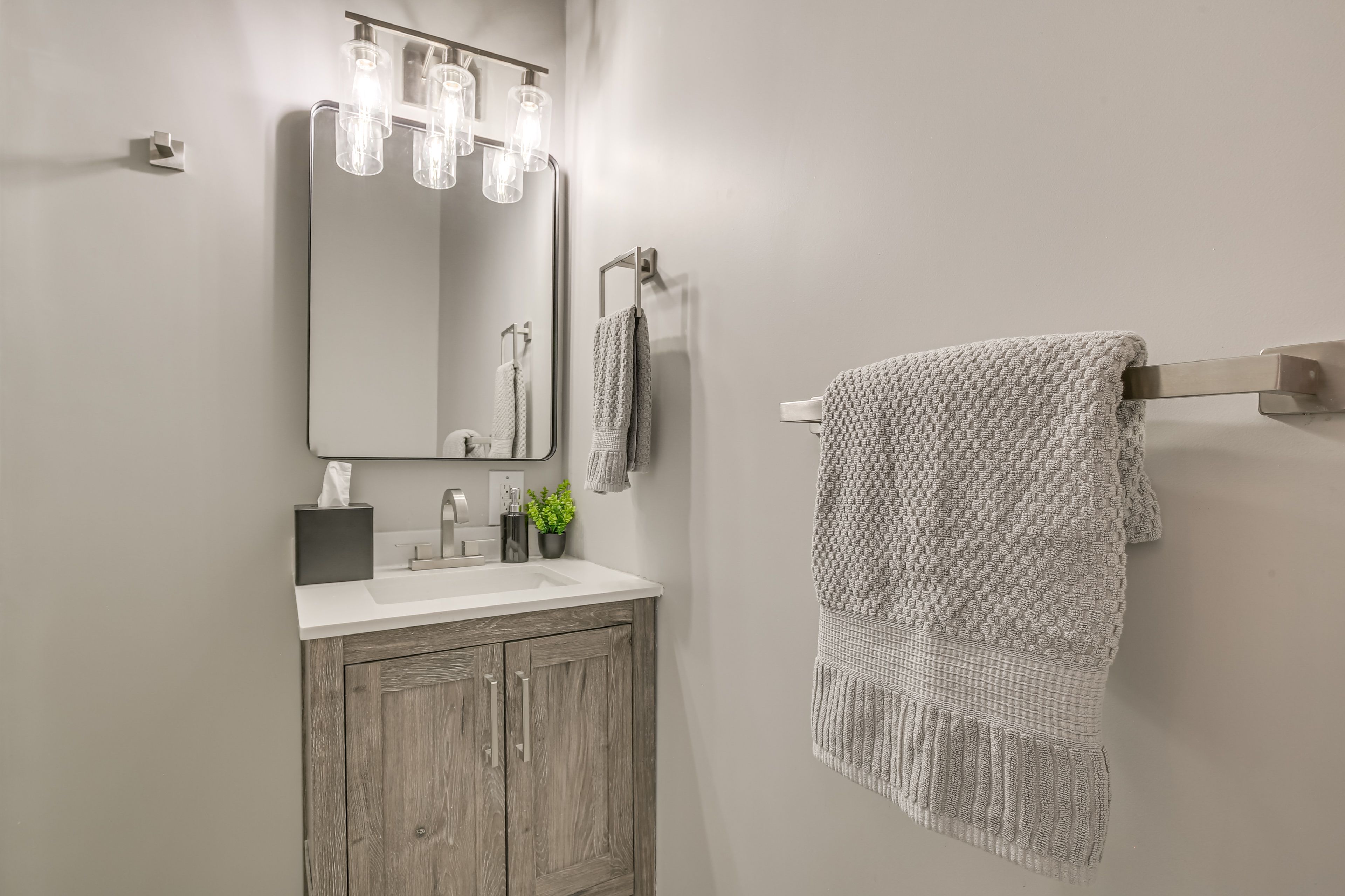 Full Bath | Main Level