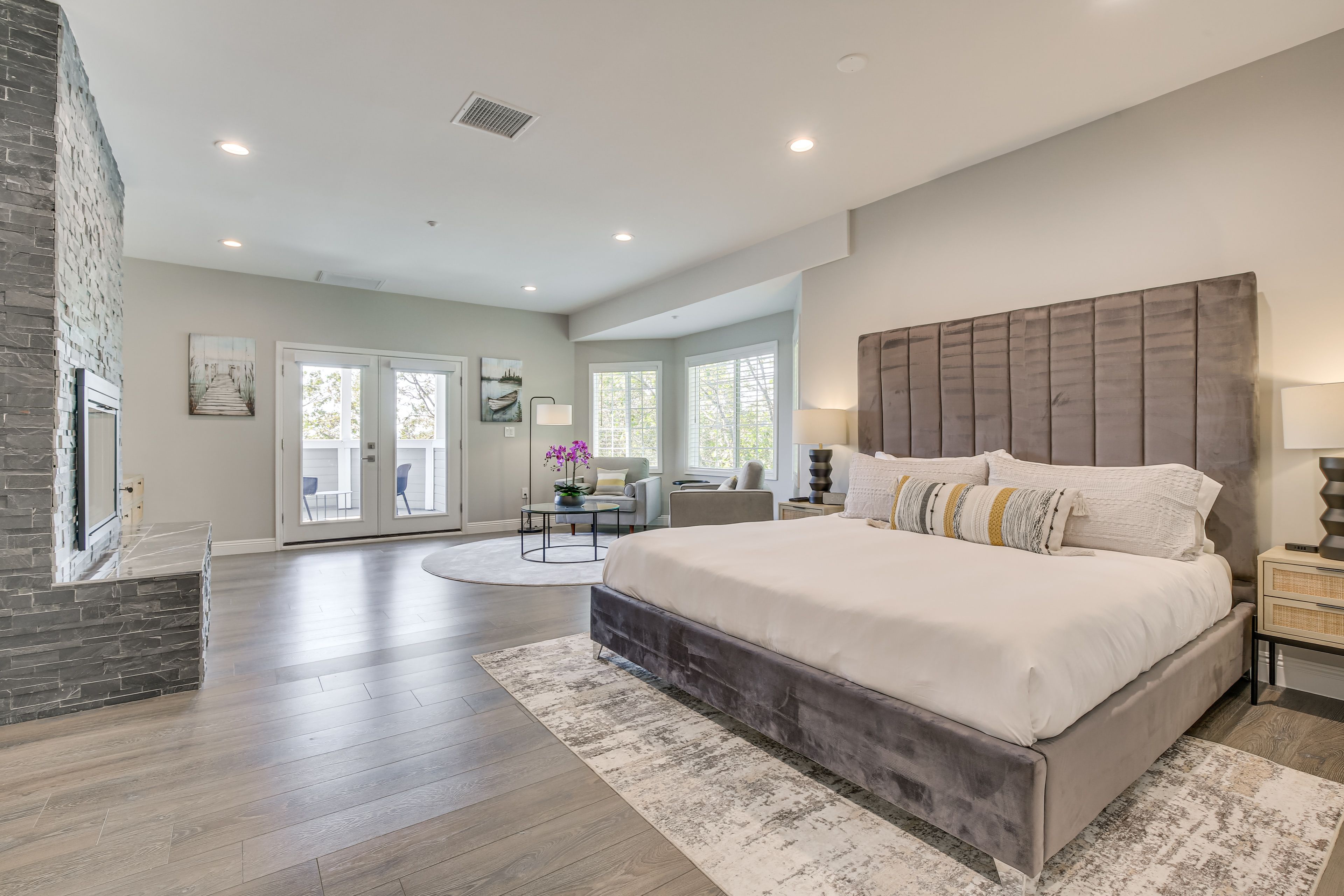 Bedroom 1 | King Bed | Linens | Upper Level