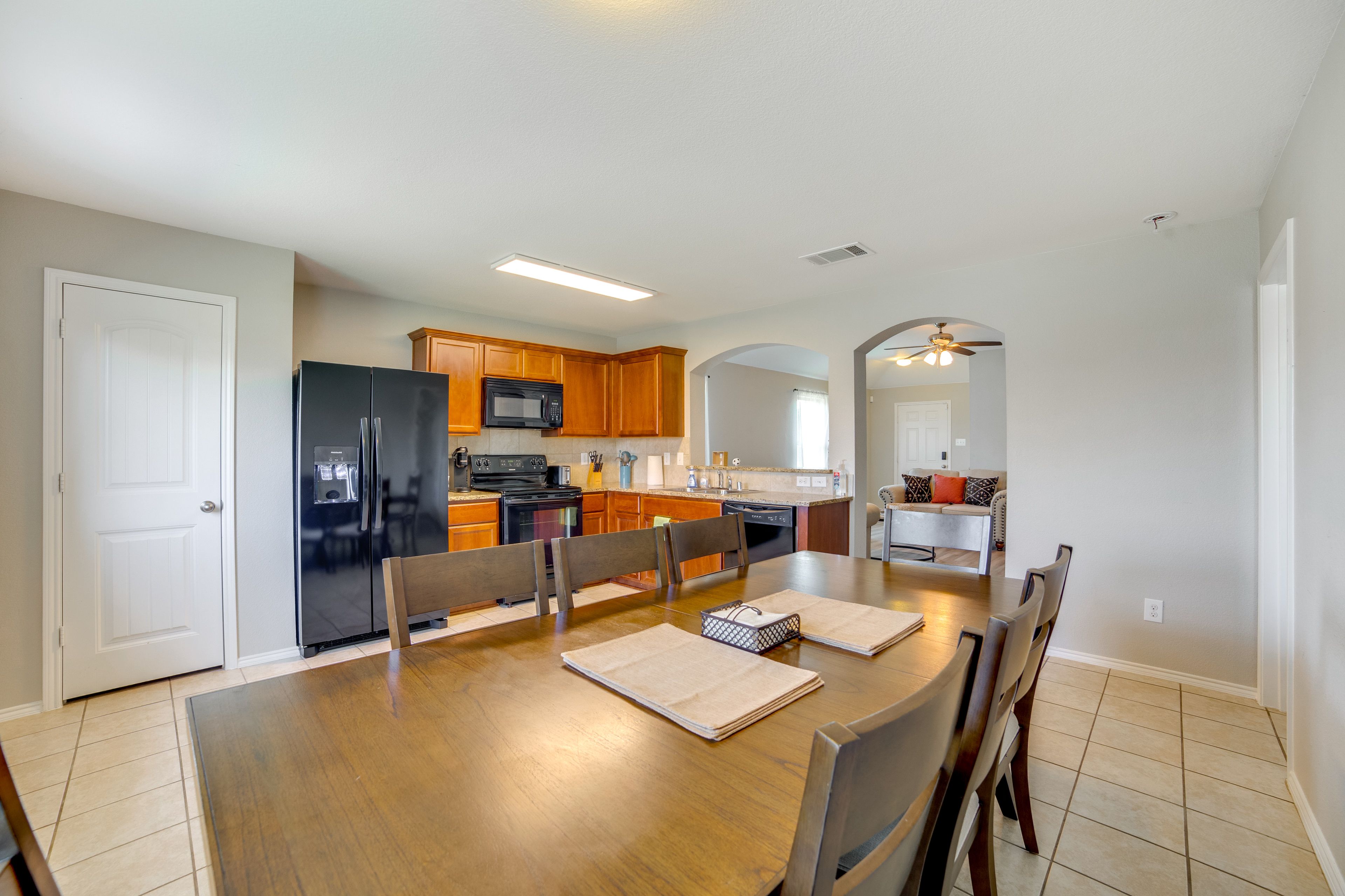 Dining Area | Dishware/Flatware