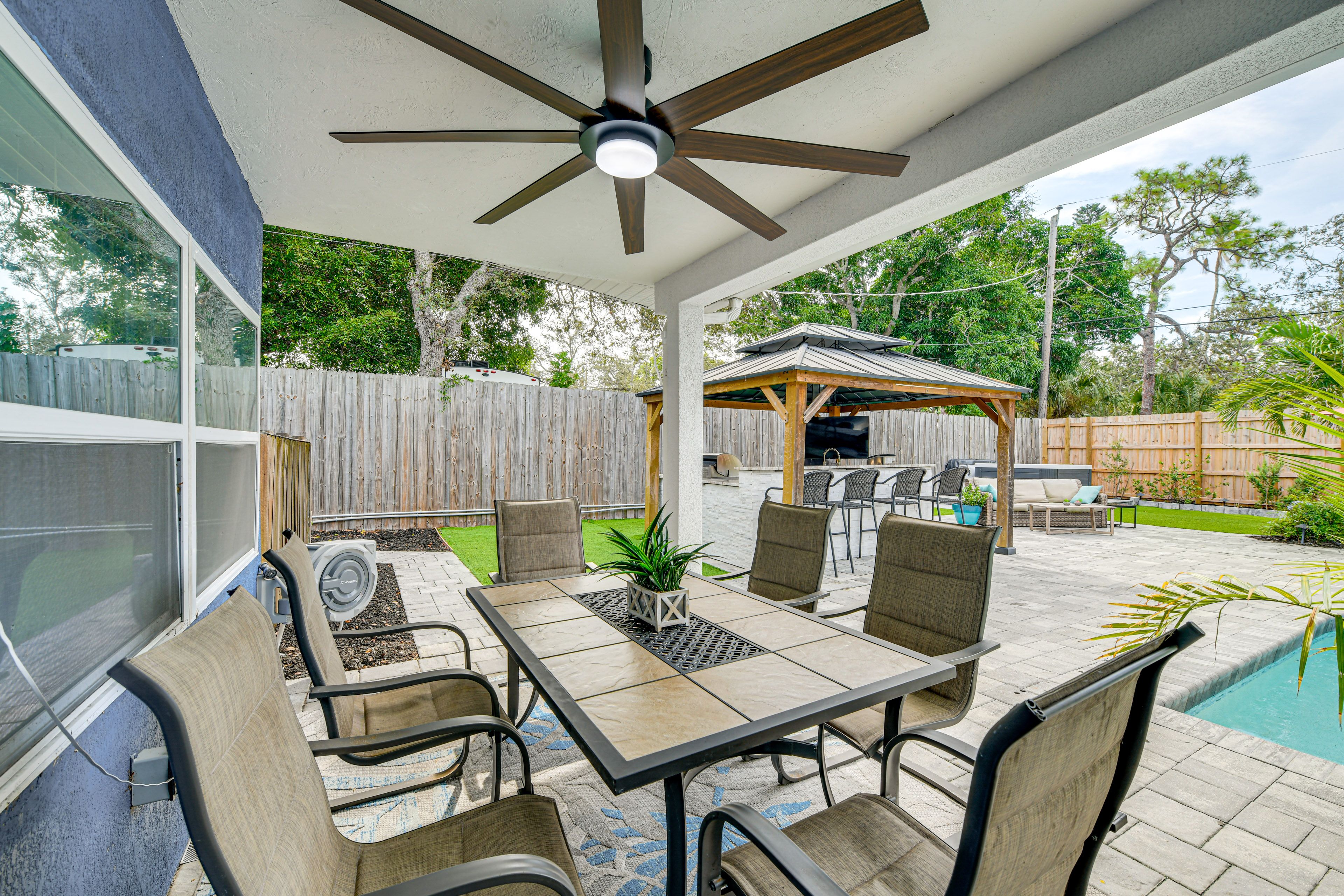 Private Patio | Outdoor Kitchen