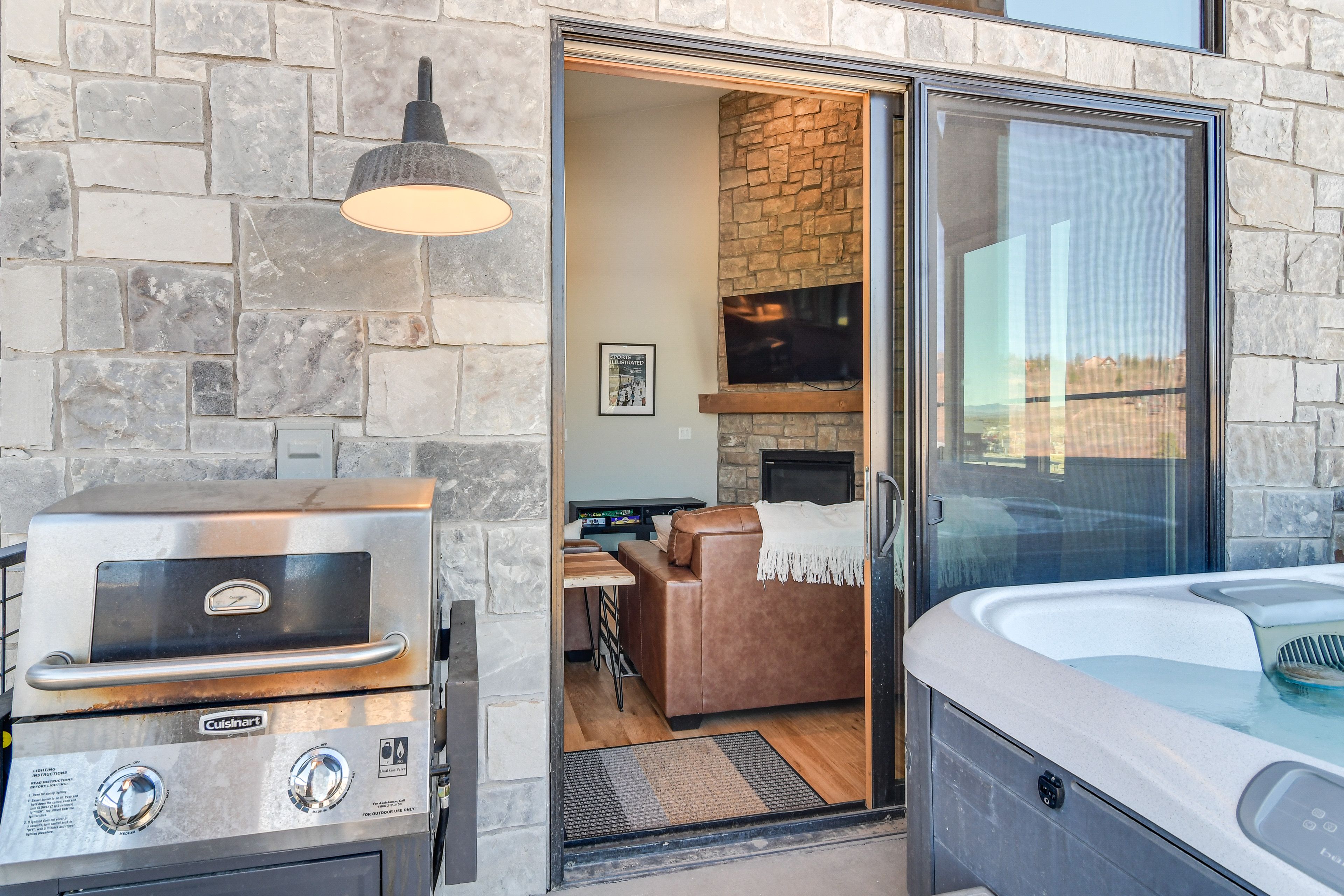 Private Balcony | Gas Grill | Hot Tub