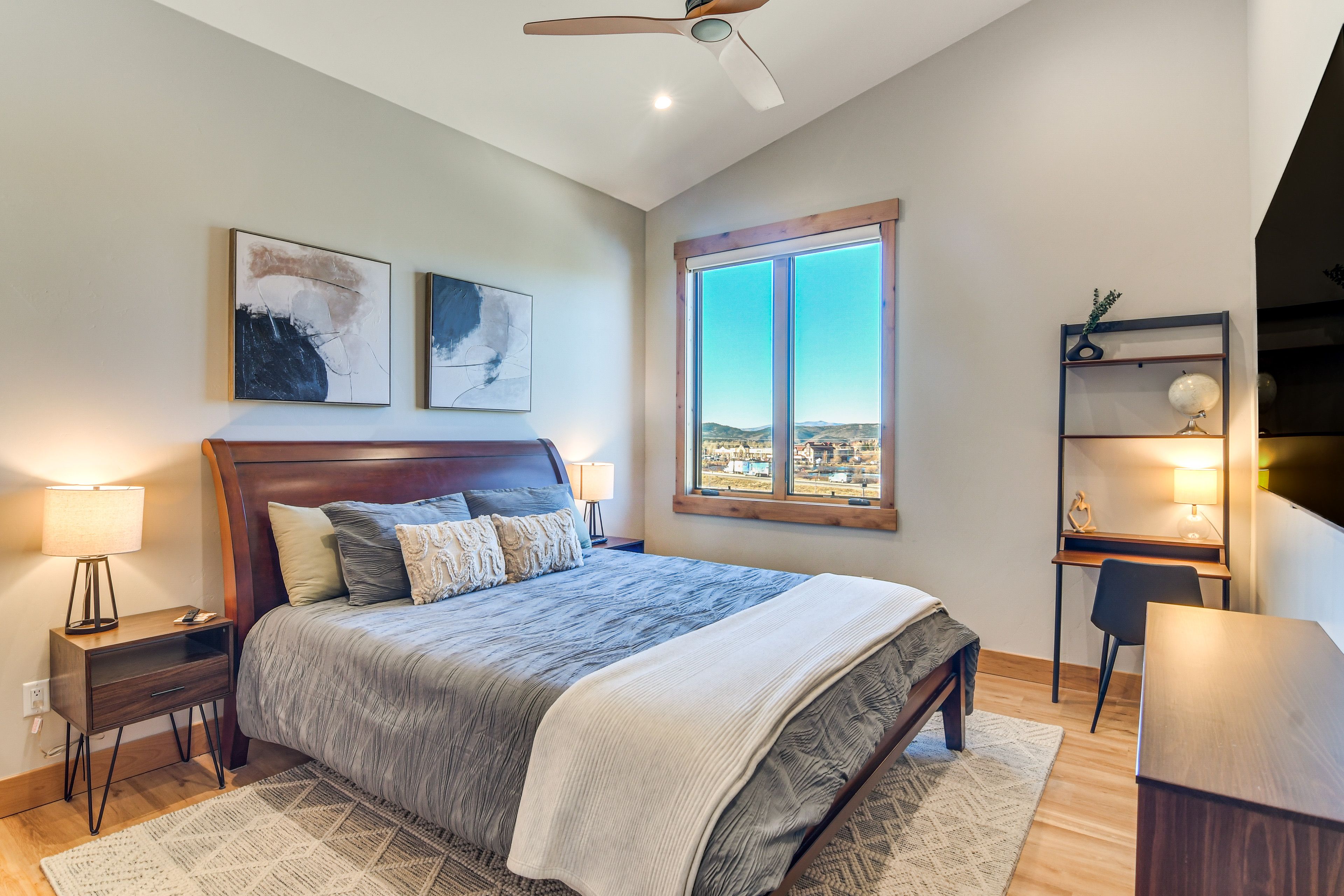 Bedroom 1 | California King Bed | Casper Mattress | Smart TV