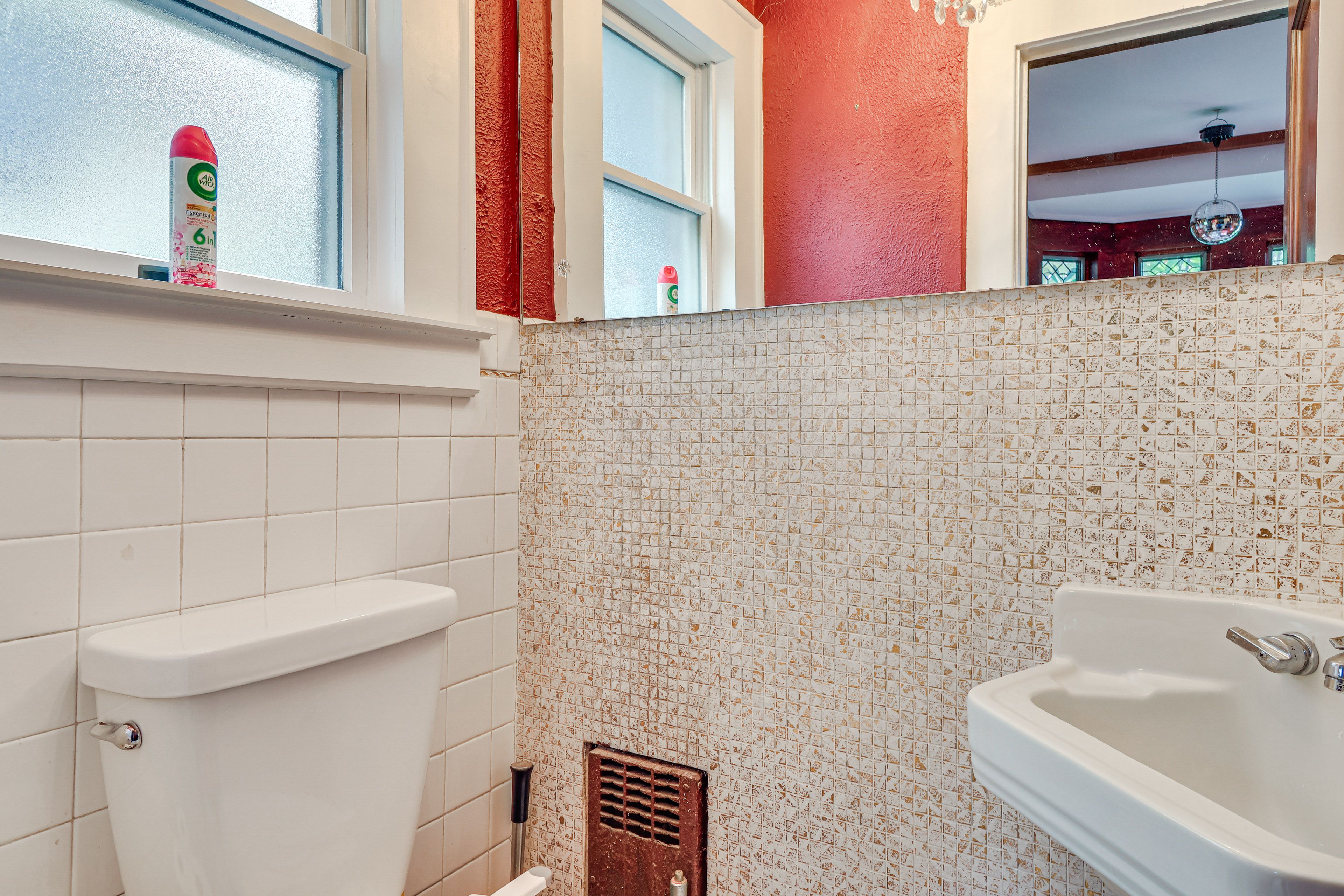 Half Bath | 1st Floor