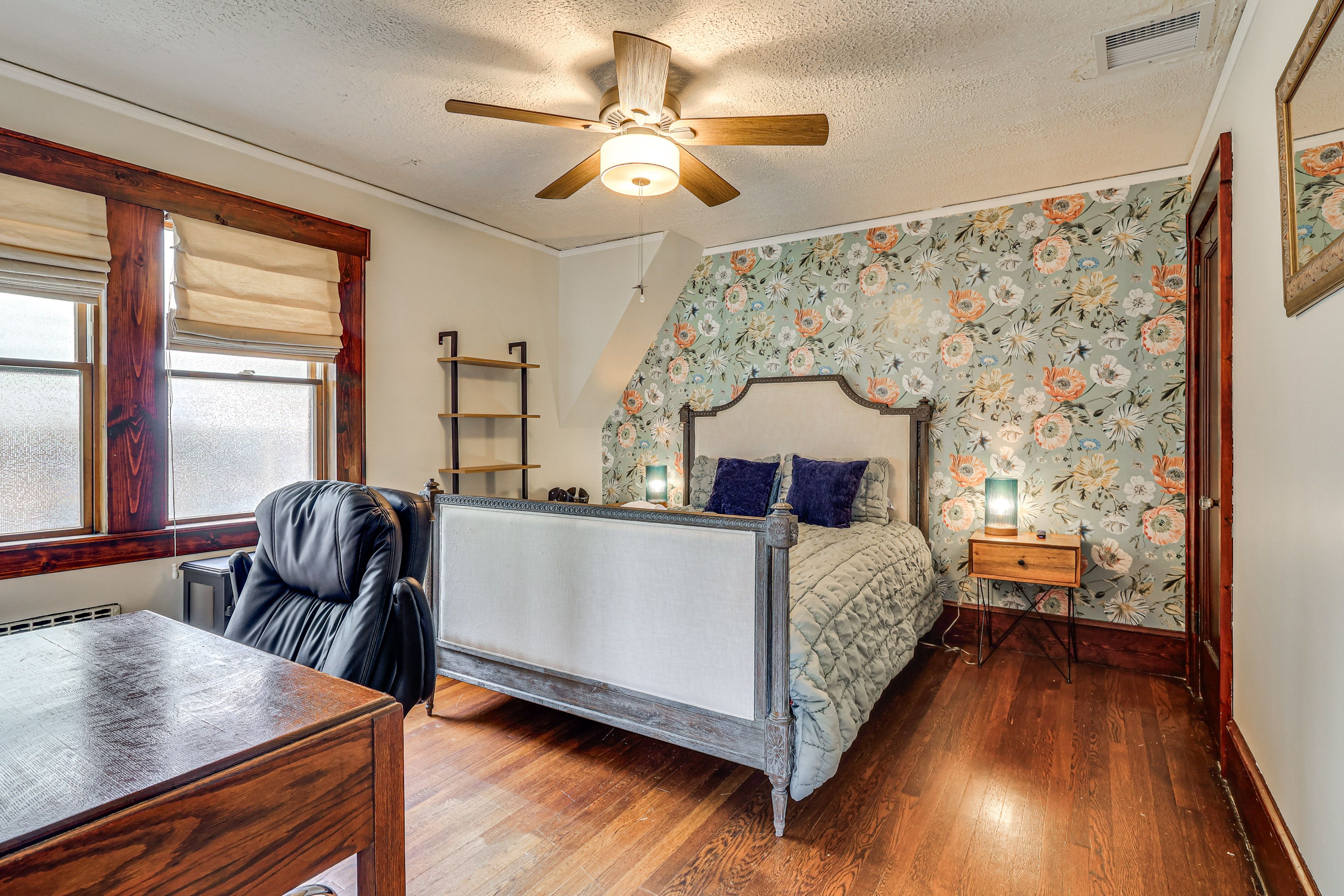 Bedroom 2 | Queen Bed | 2nd Floor