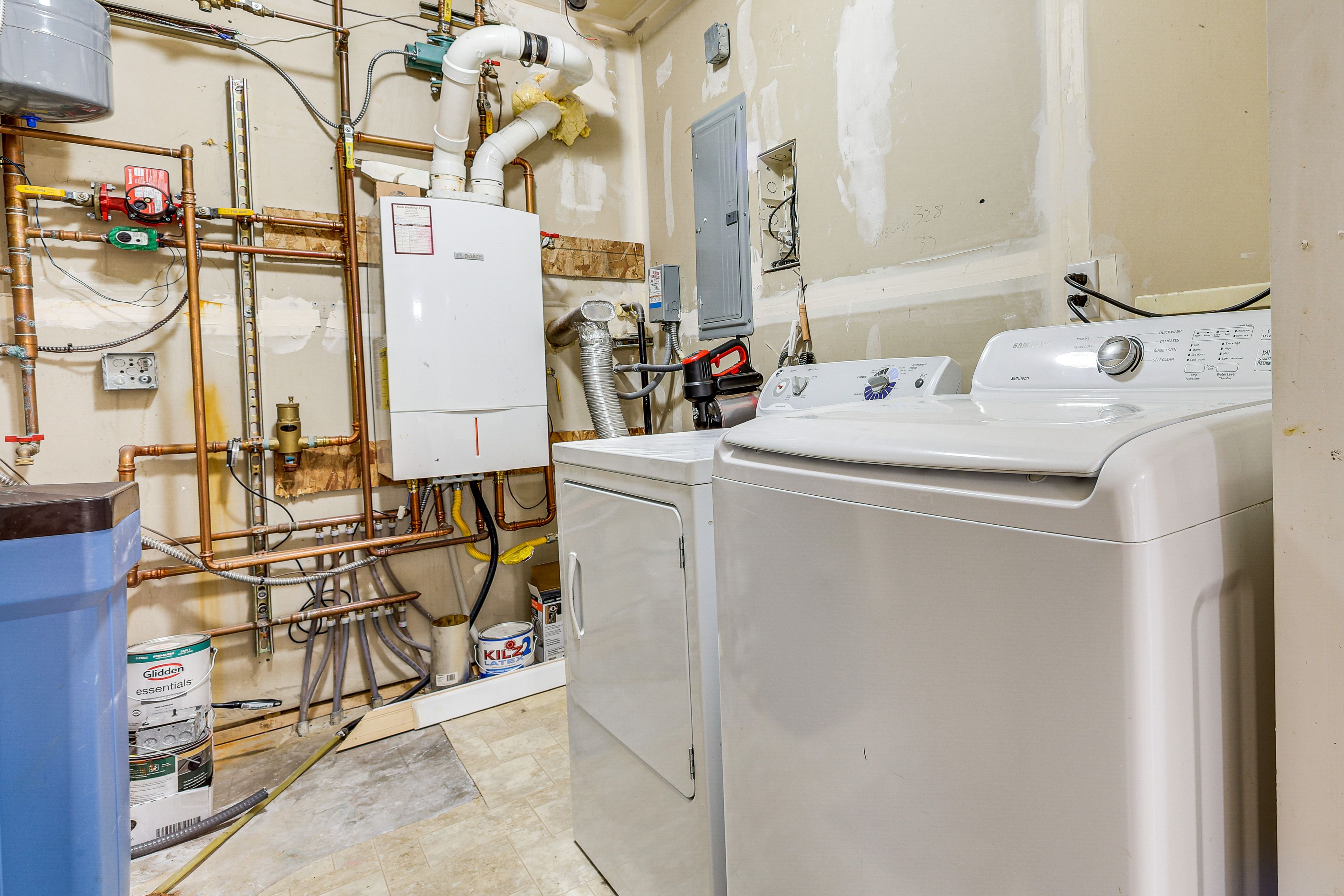 Laundry Room | Lower Level