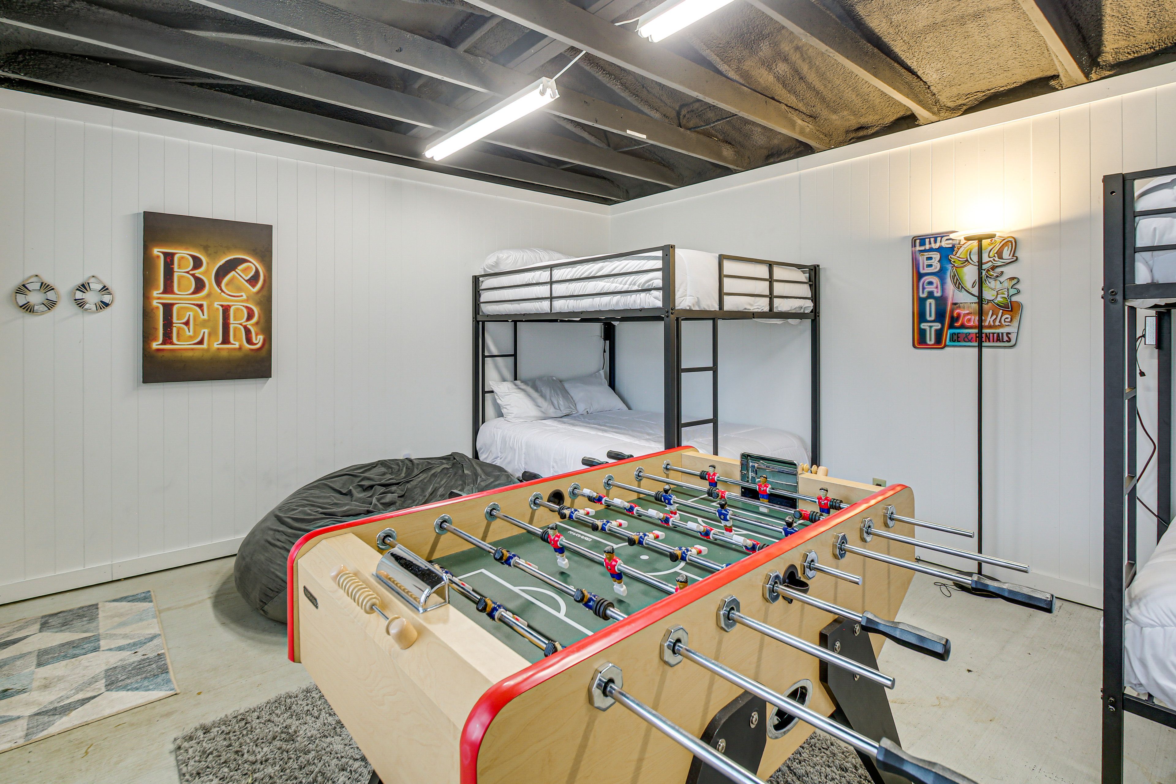 Bedroom 4 (Guest House) | 2 Full Bunk Beds | Smart TV | 1st Floor