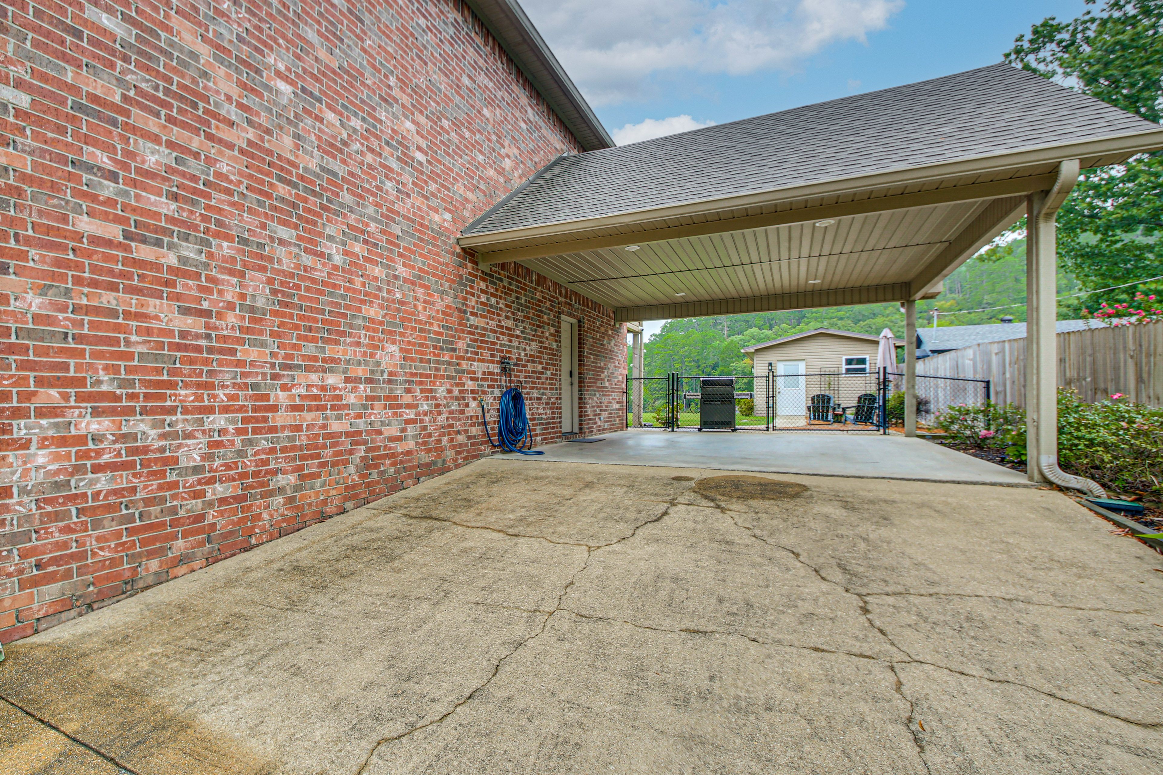Parking | Driveway (4 Vehicles) | Trailer/Boat Parking Allowed On-Site (1 Max)