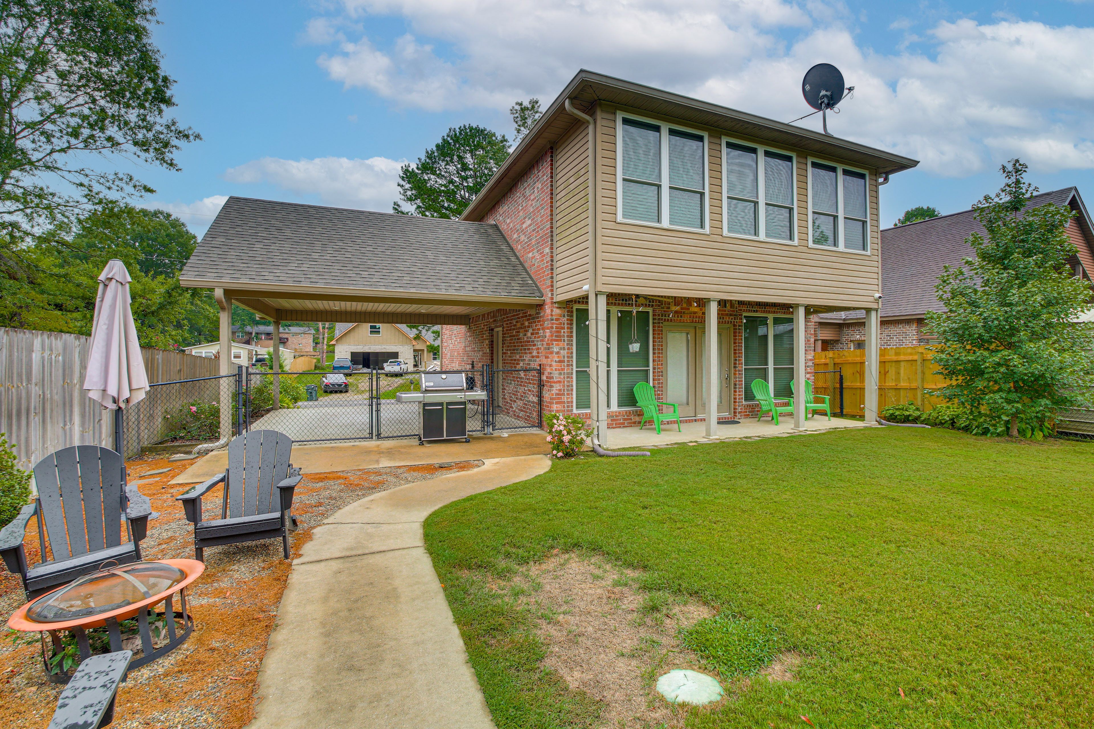 Main House Exterior | Fire Pit | Grill