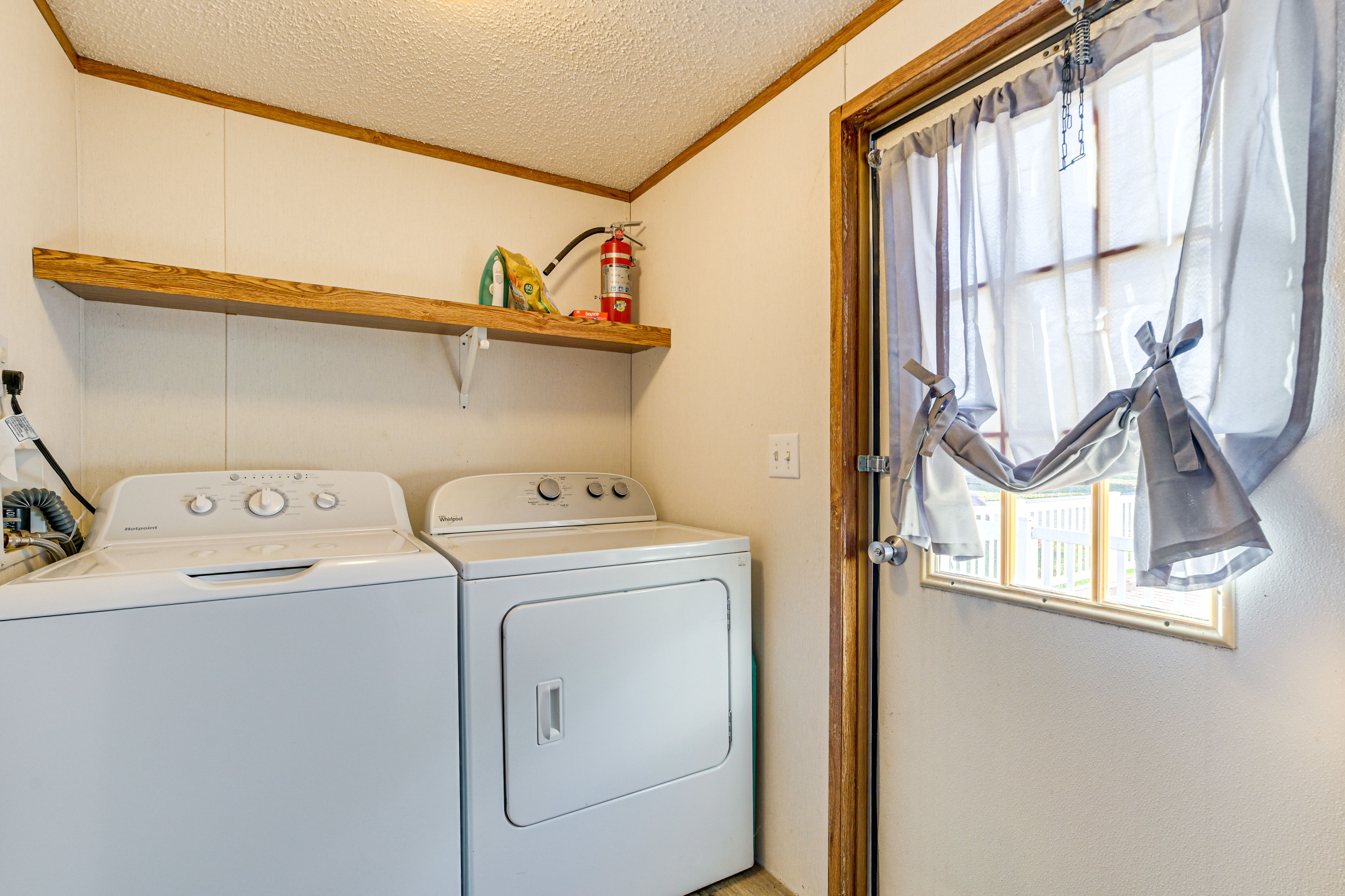 Laundry Area | Washer/Dryer