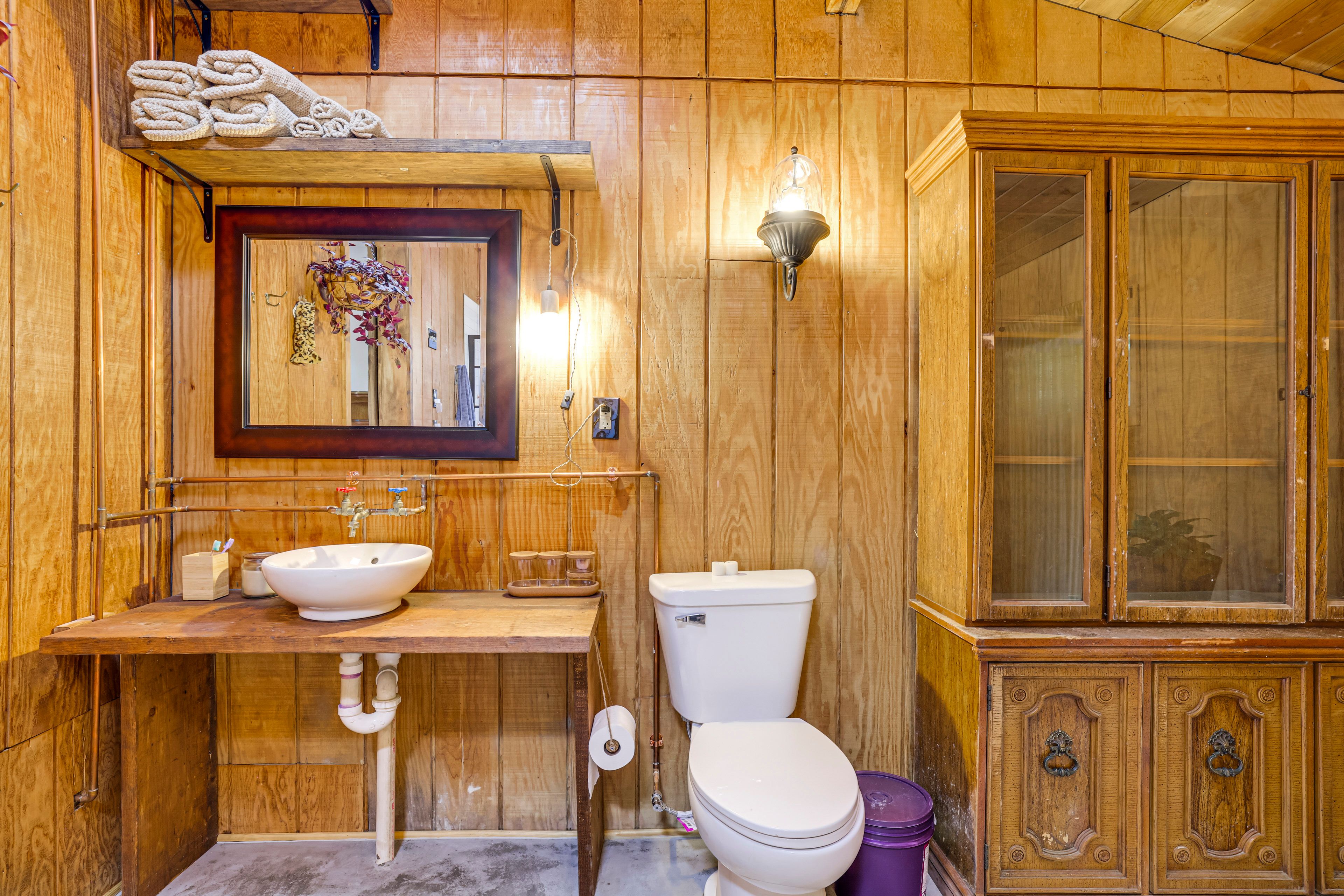 En-Suite Bathroom | 1st Floor