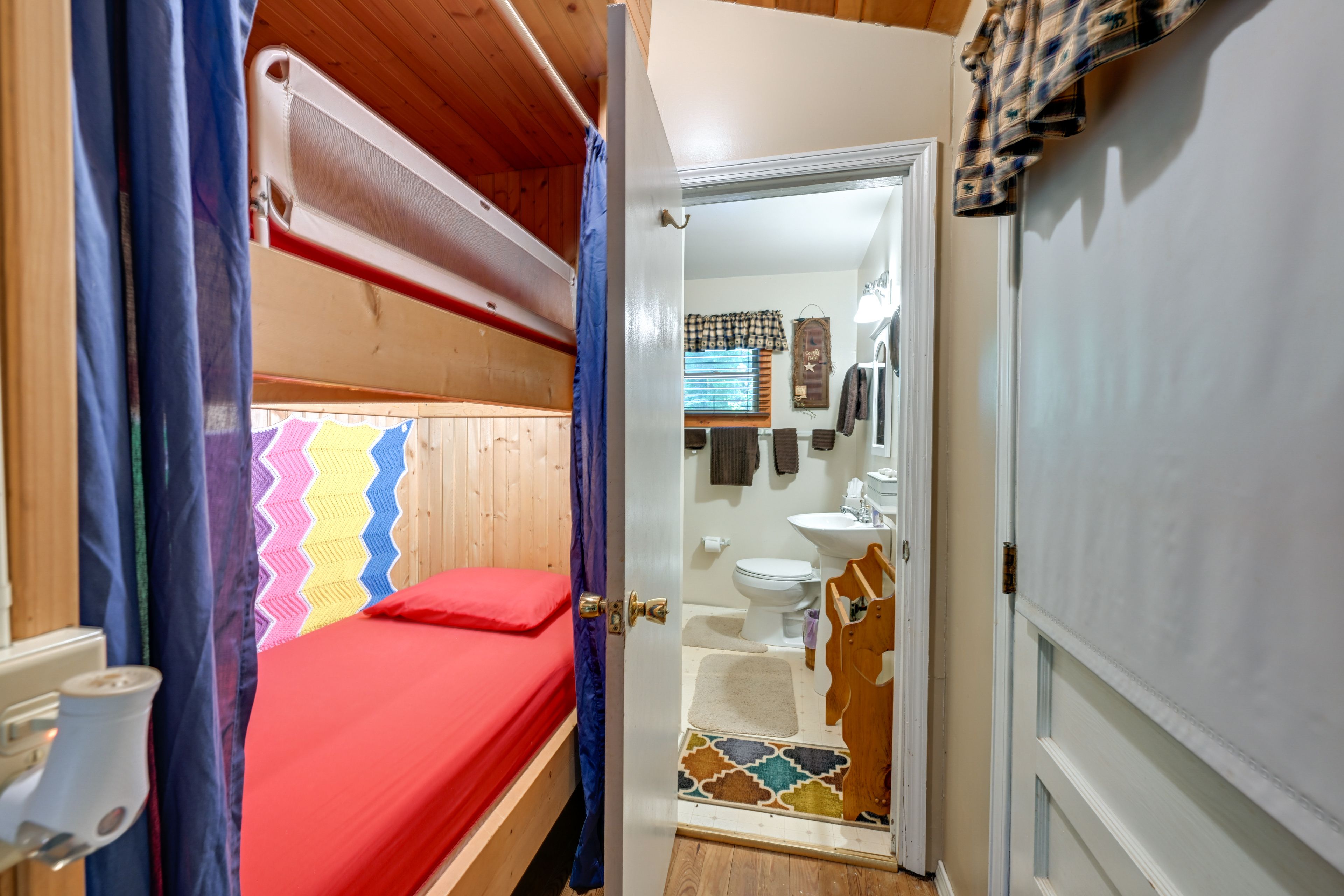 Bunk Nook