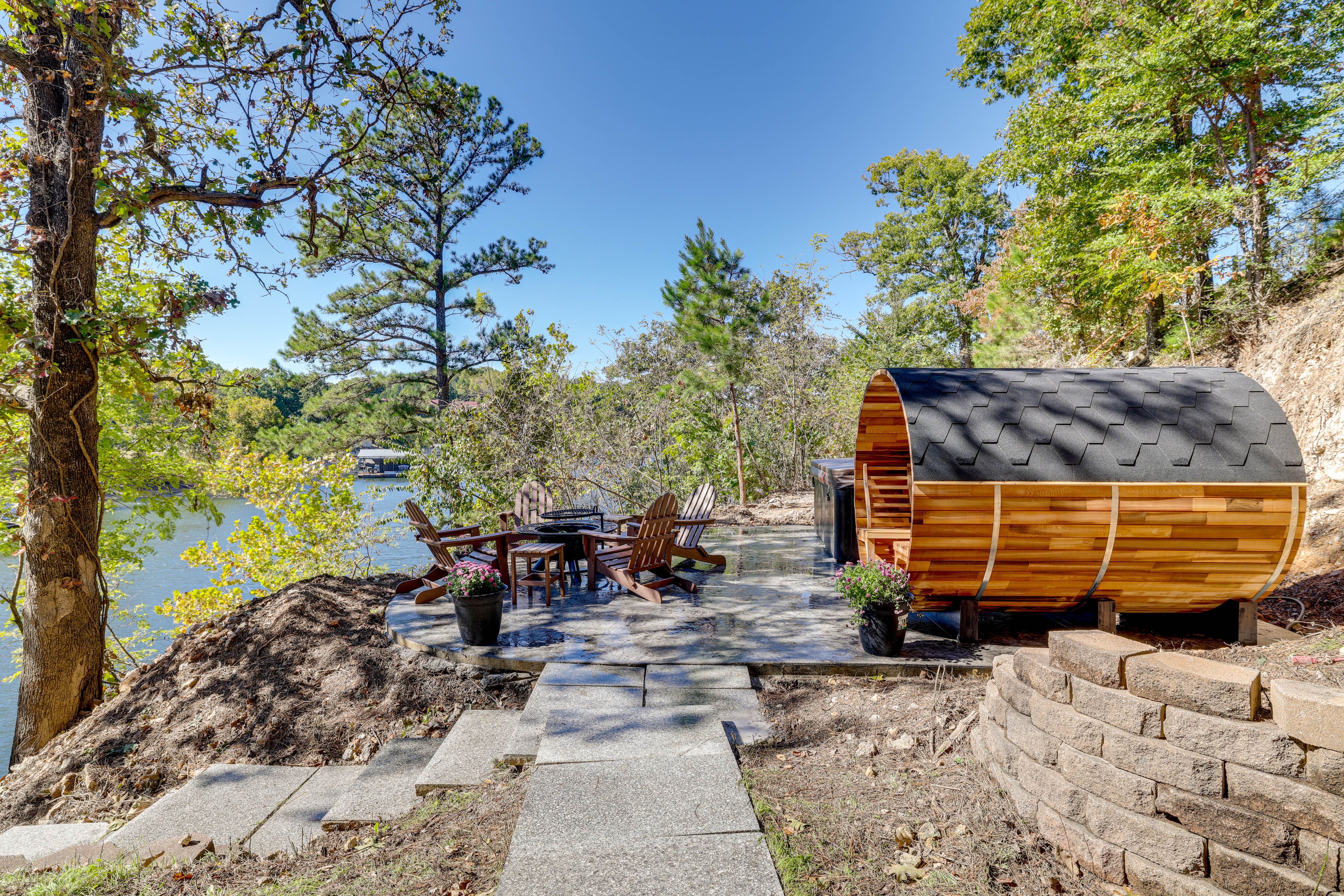 Barrel Sauna | Hot Tub | Wood-Burning Fire Pit