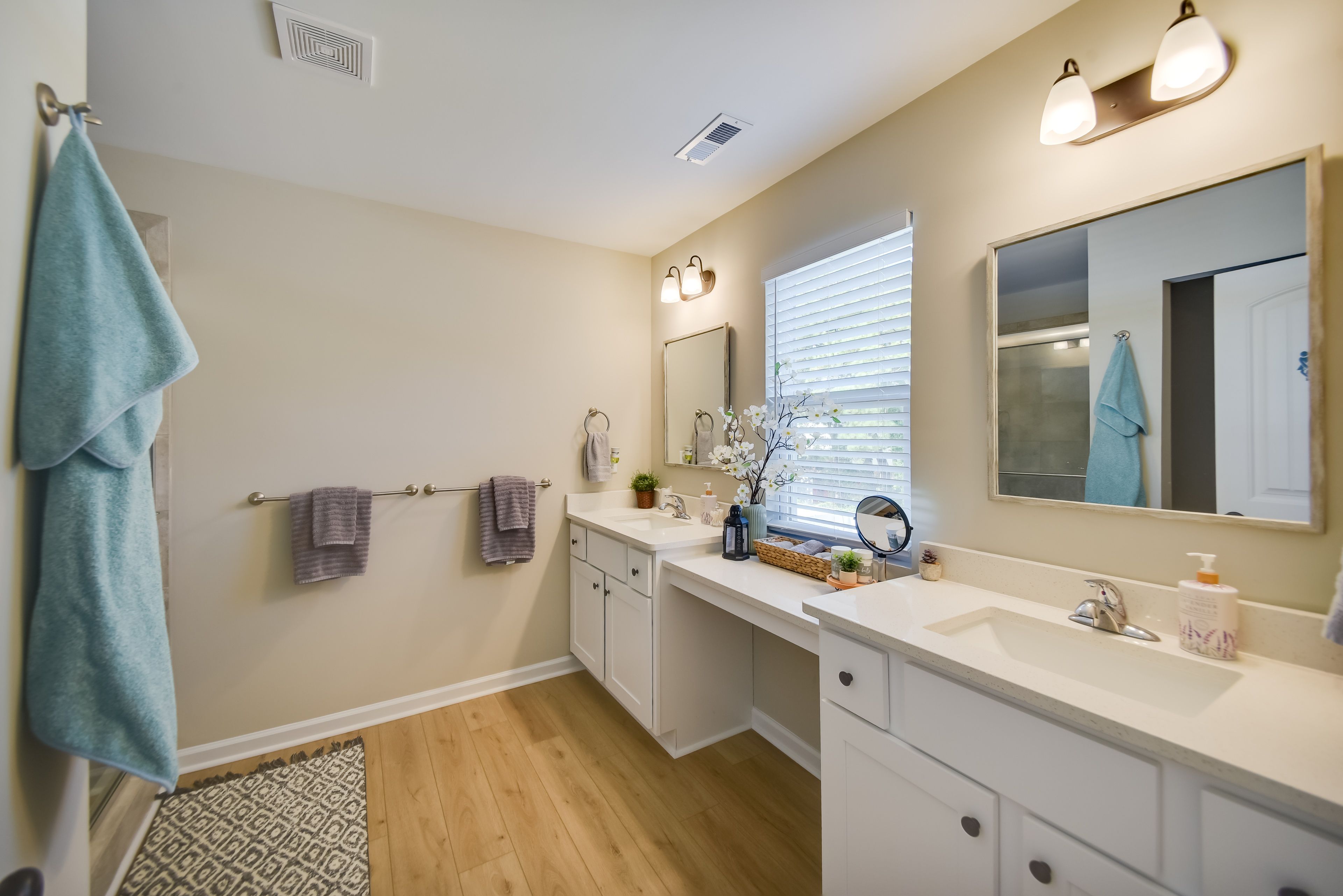 En-Suite Bathroom | 2nd Floor