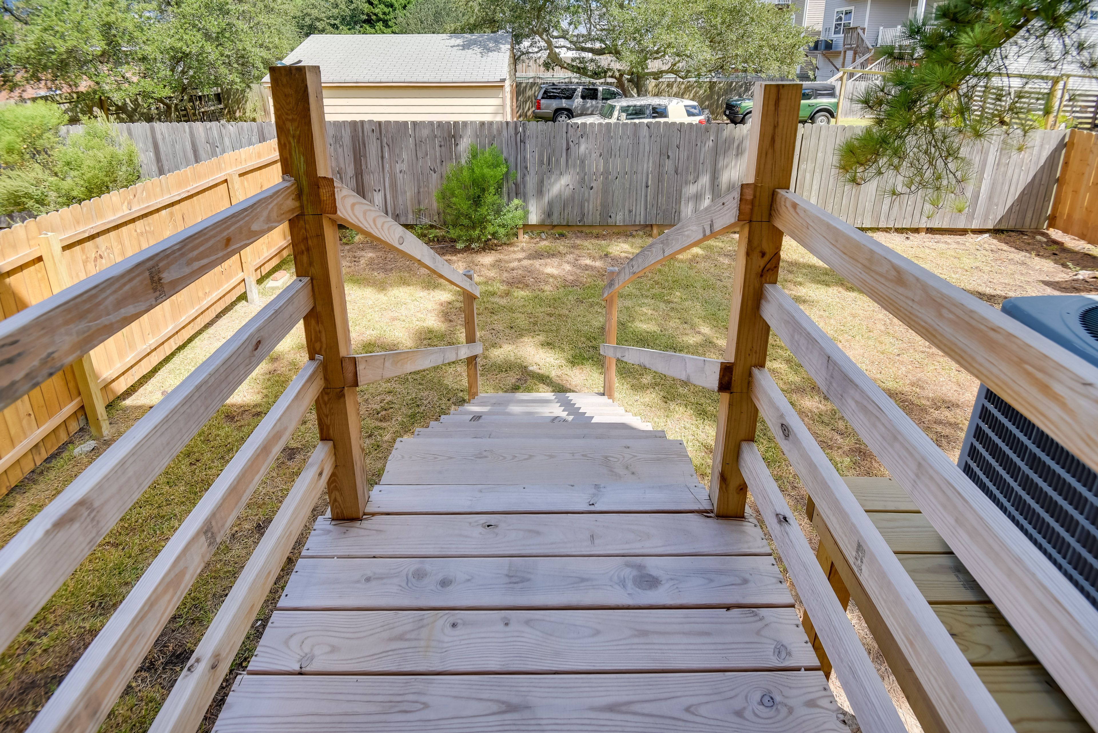 Shared Amenities | Backyard