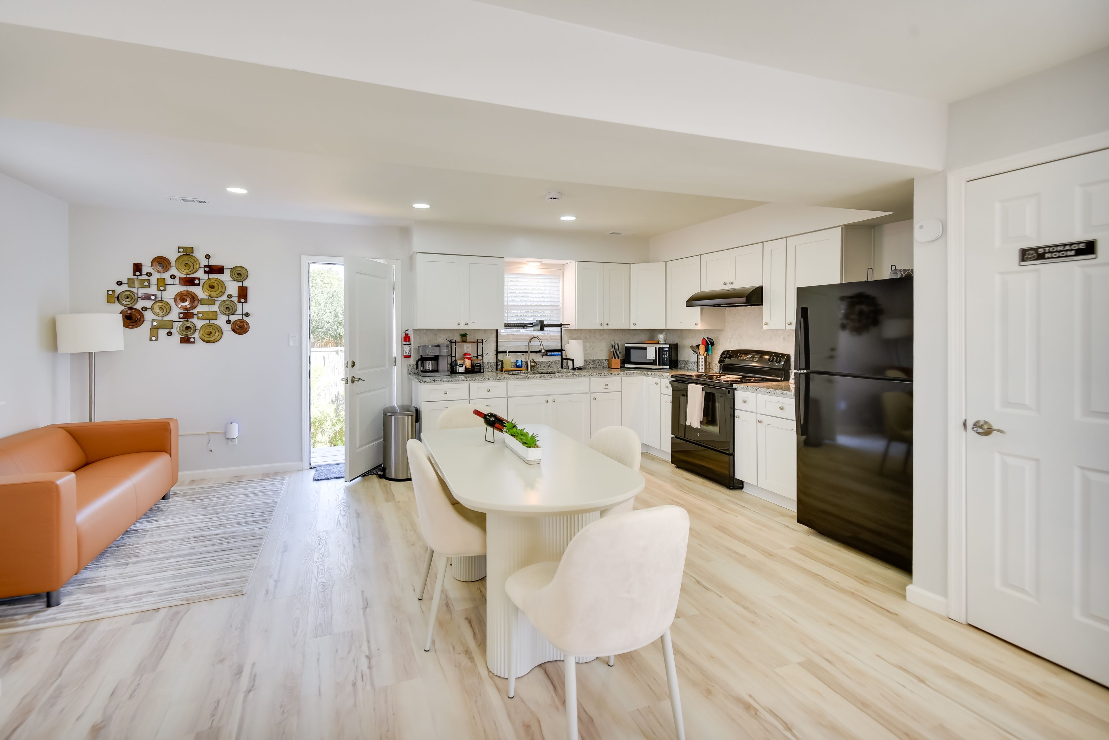 Kitchen | Blender | Toaster | Air Fryer | Spices