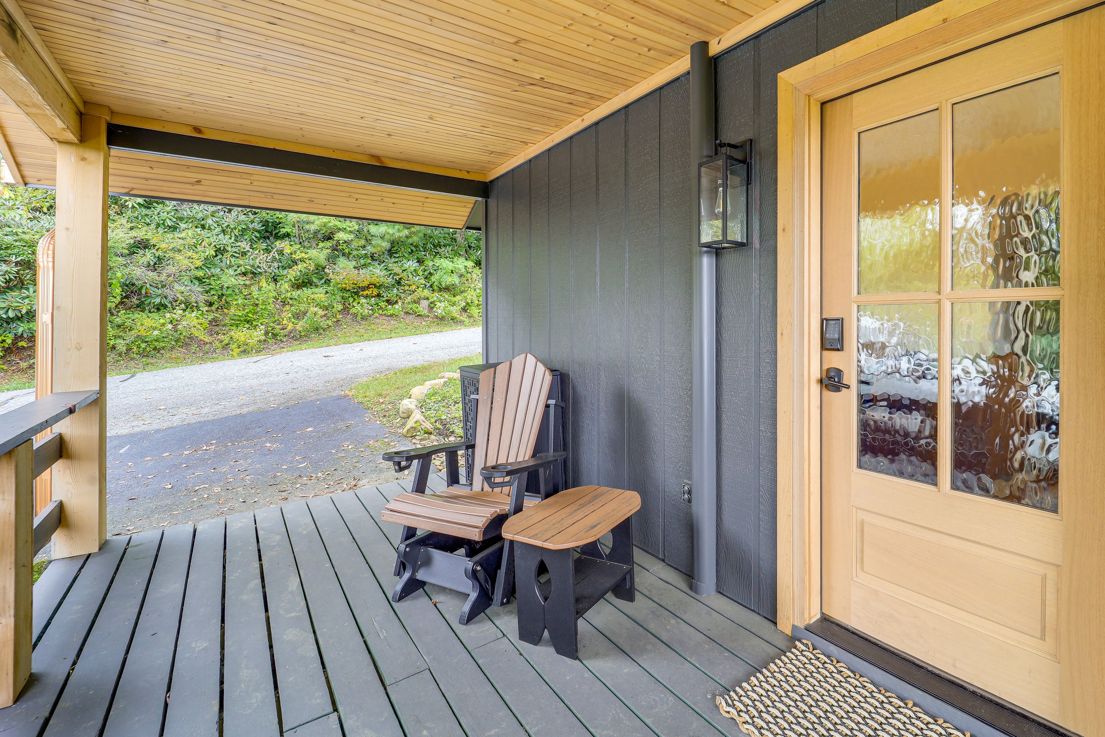Private Entrance