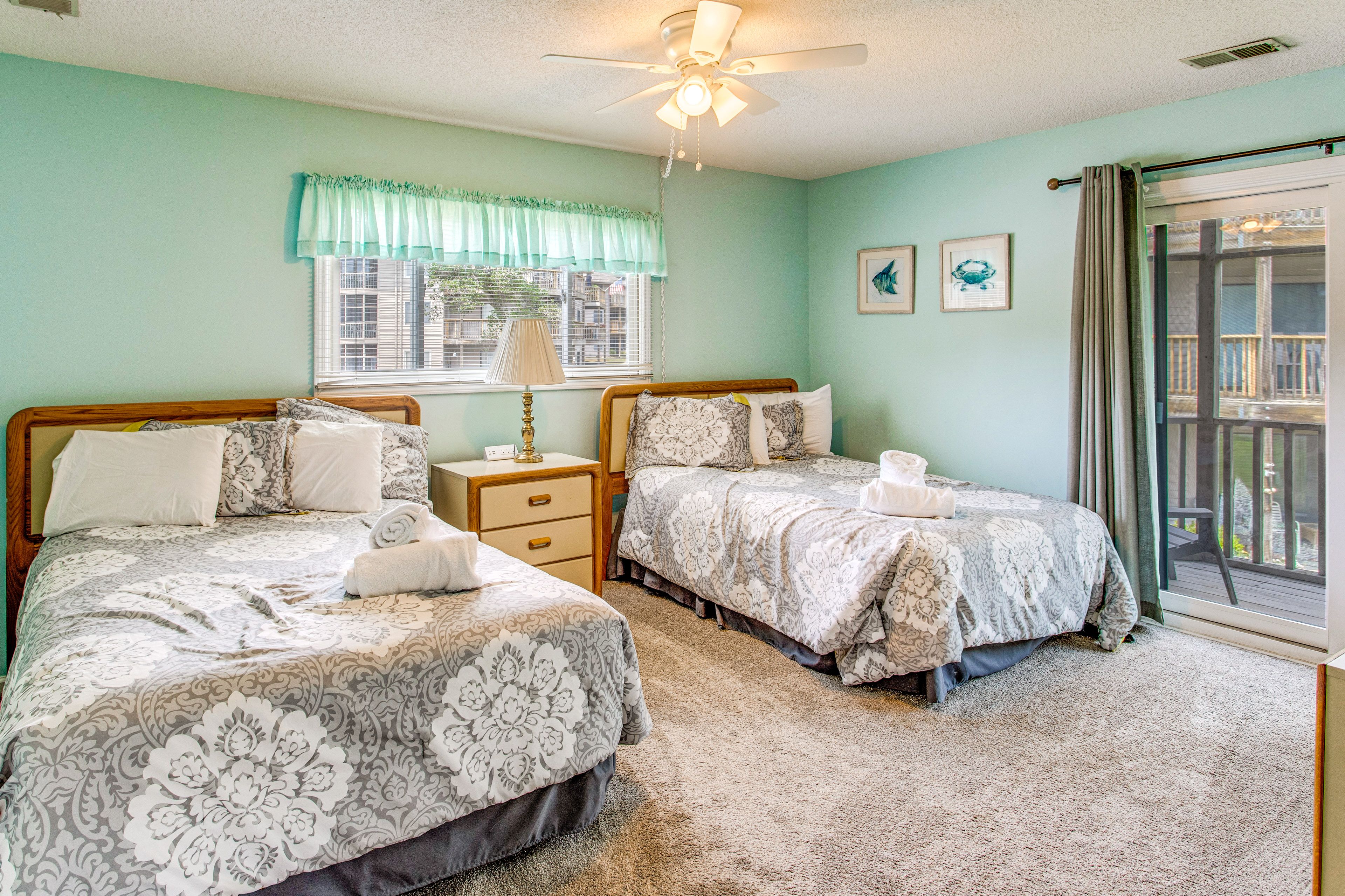 Bedroom 2 | 2 Full Beds | Smart TV