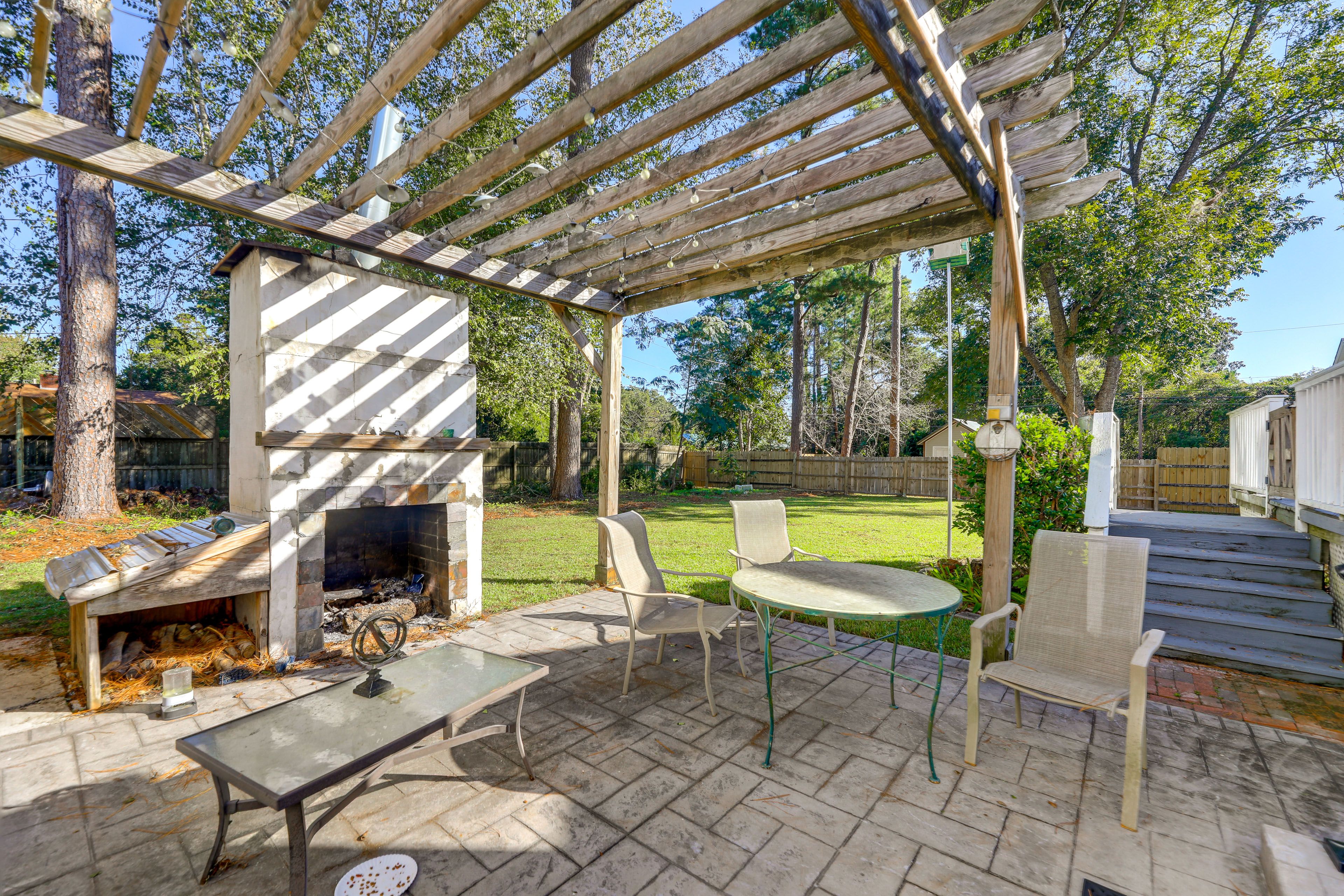 Shared Patio | Wood-Burning Fireplace