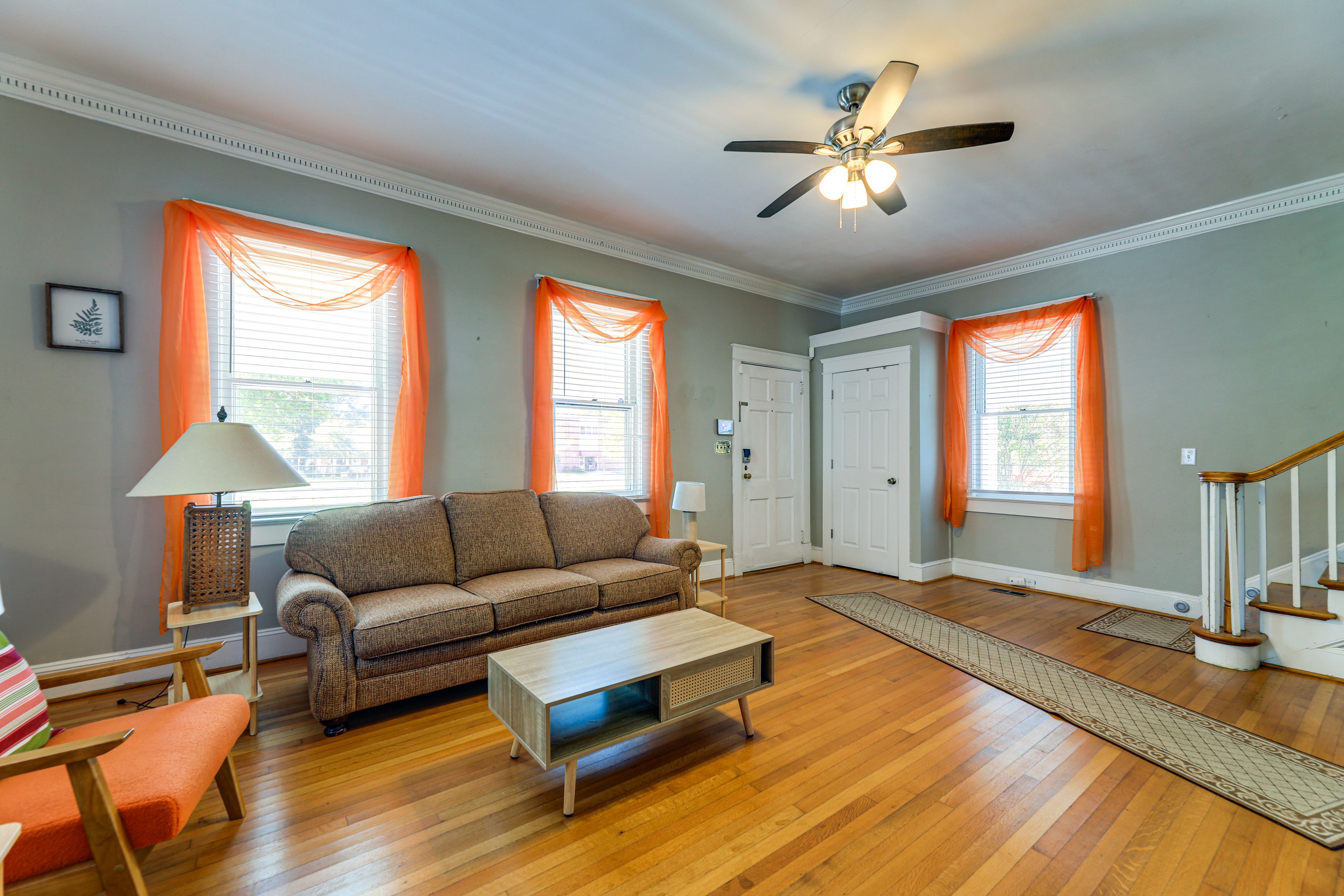 Living Room | 1st Floor | Fireplace (Decorative Only)