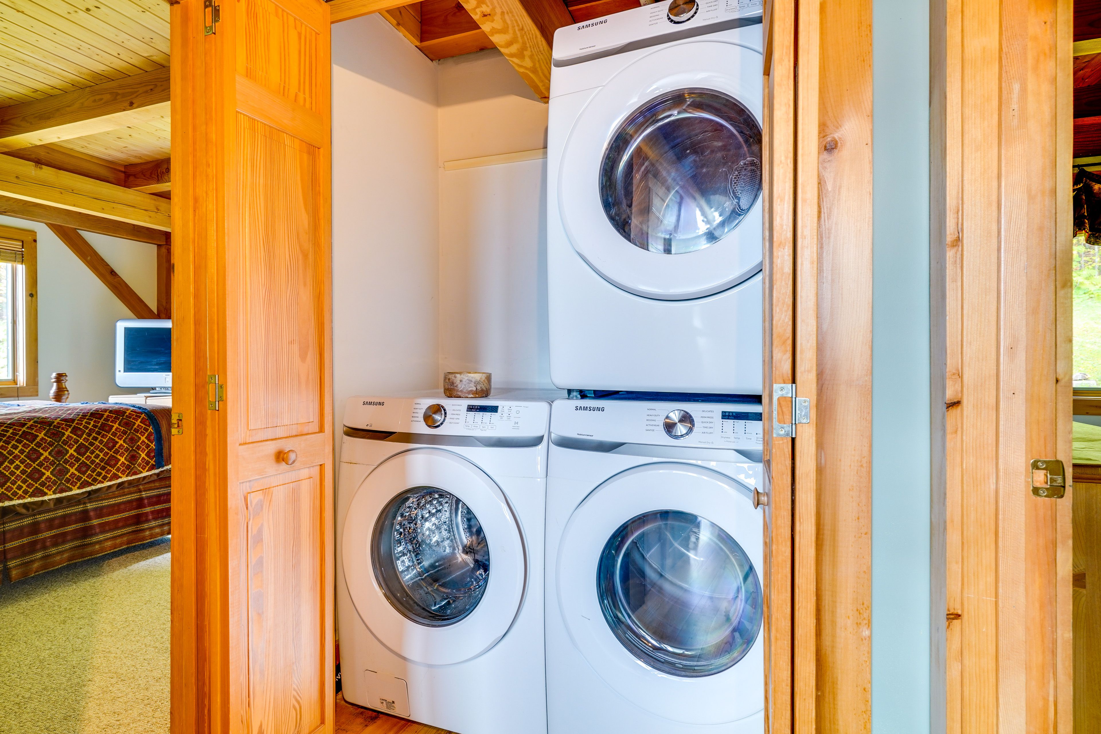 Laundry | Upper Level