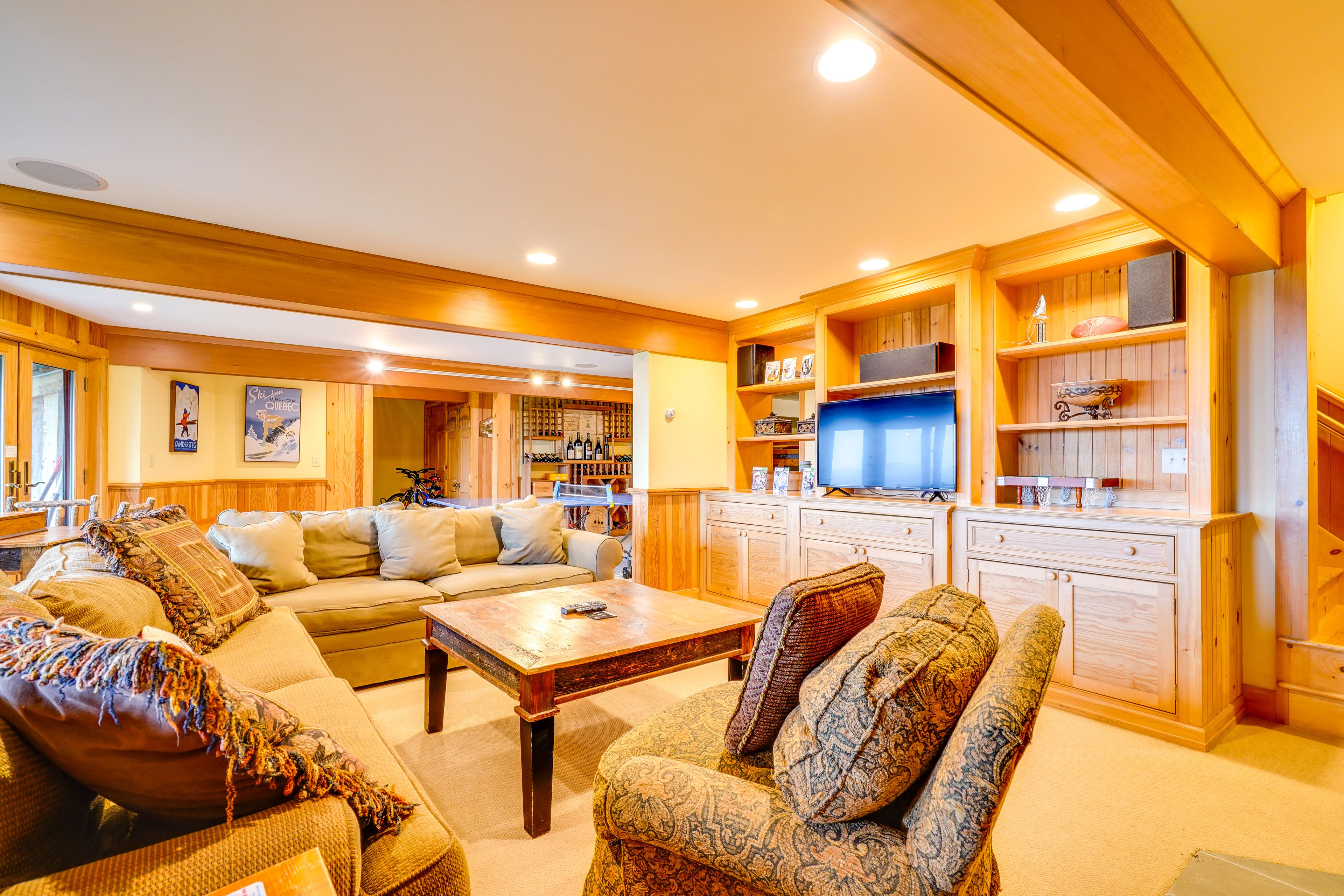 Rec Room | Lower Level