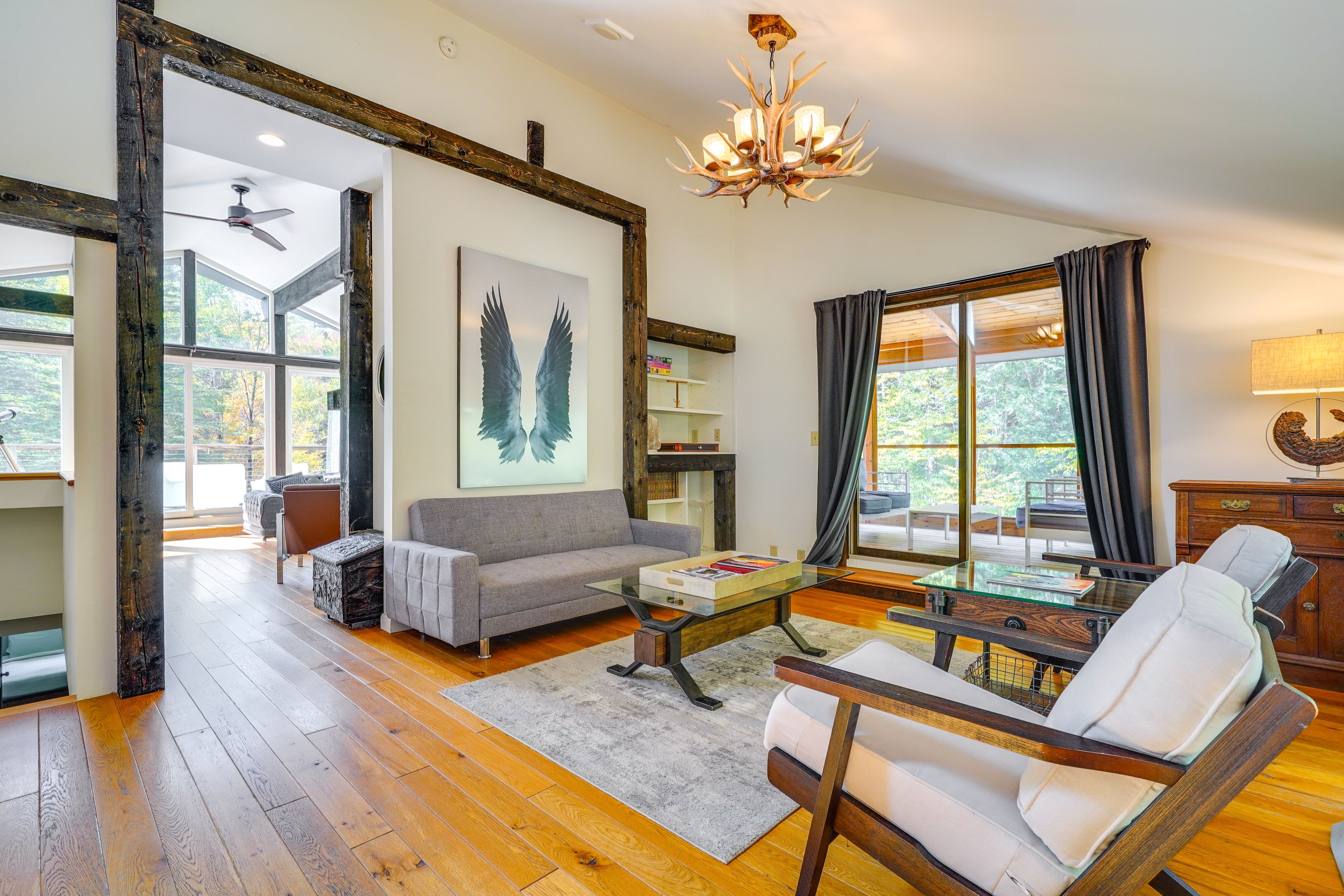 Living Room | 2nd Floor