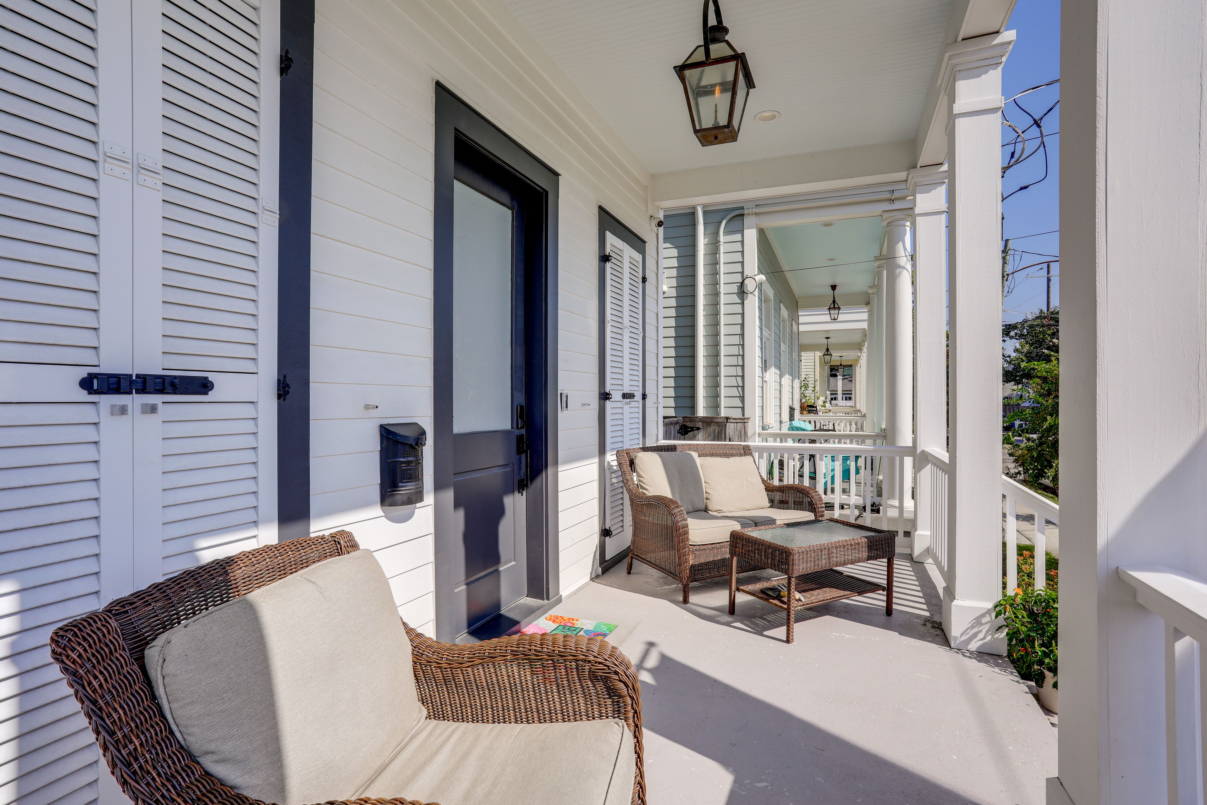 Furnished Porch