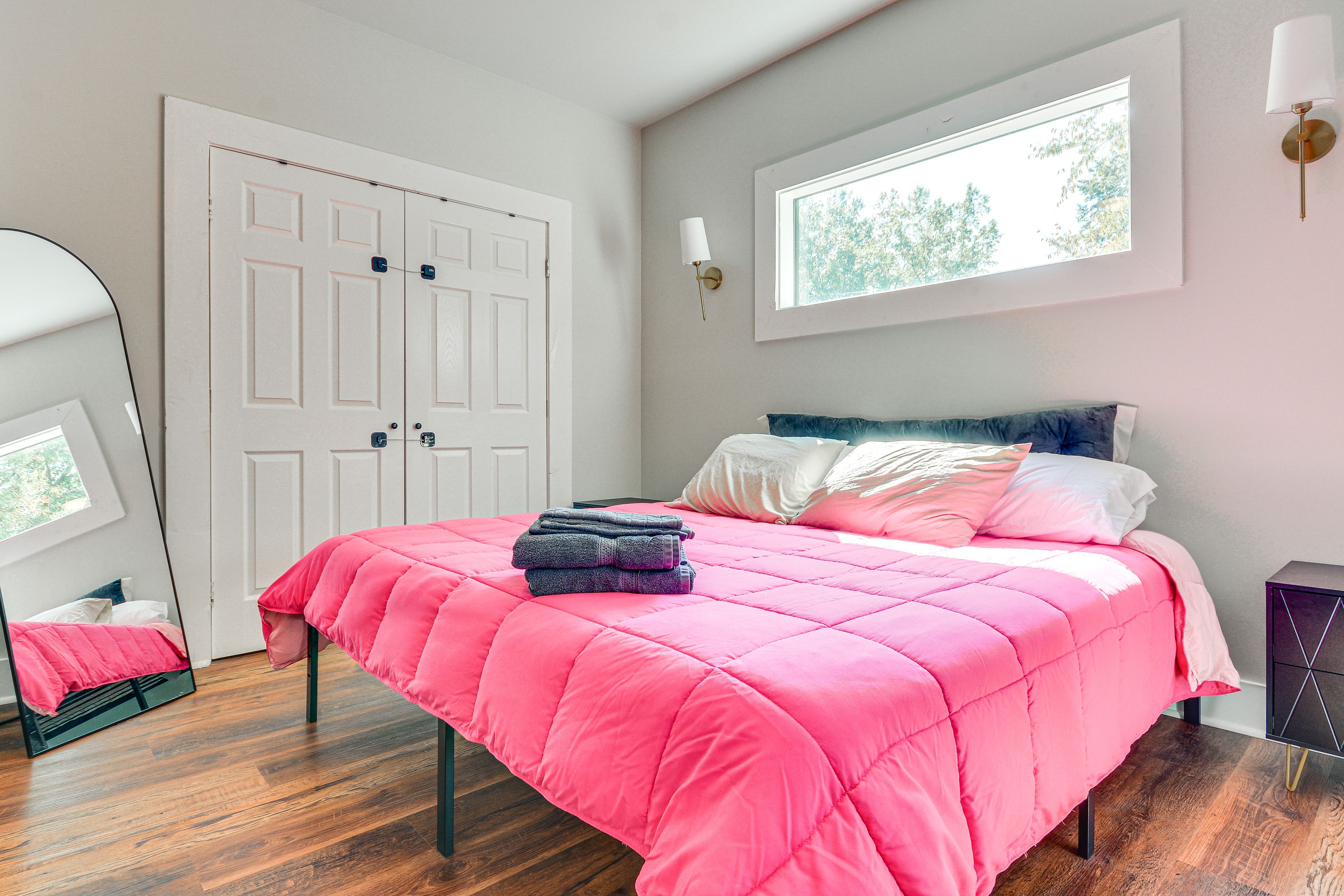 Bedroom 3 | 2nd Floor | King Bed | En-Suite Bathroom