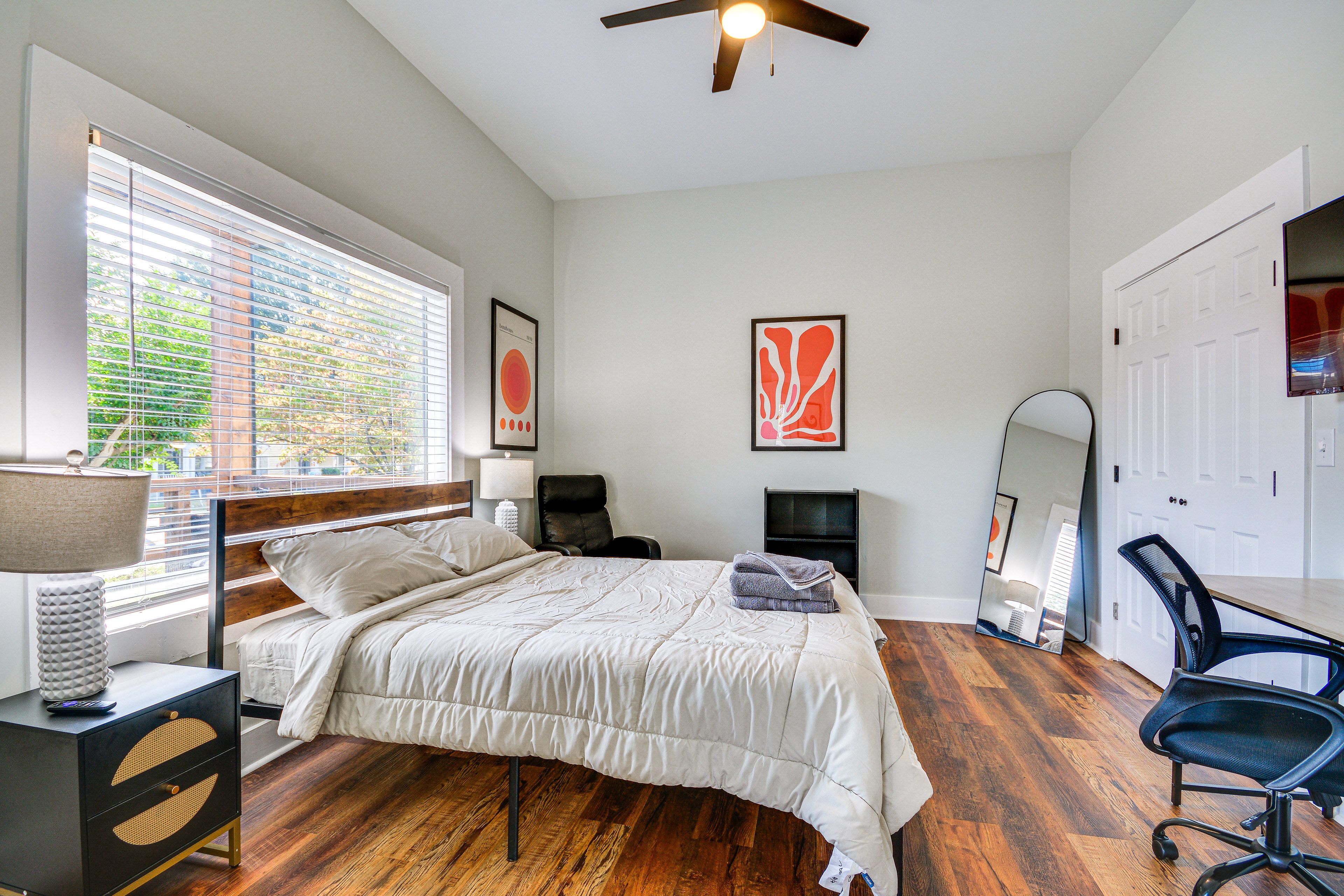 Bedroom 1 | 1st Floor | Queen Bed | Linens Provided | En-Suite Bathroom