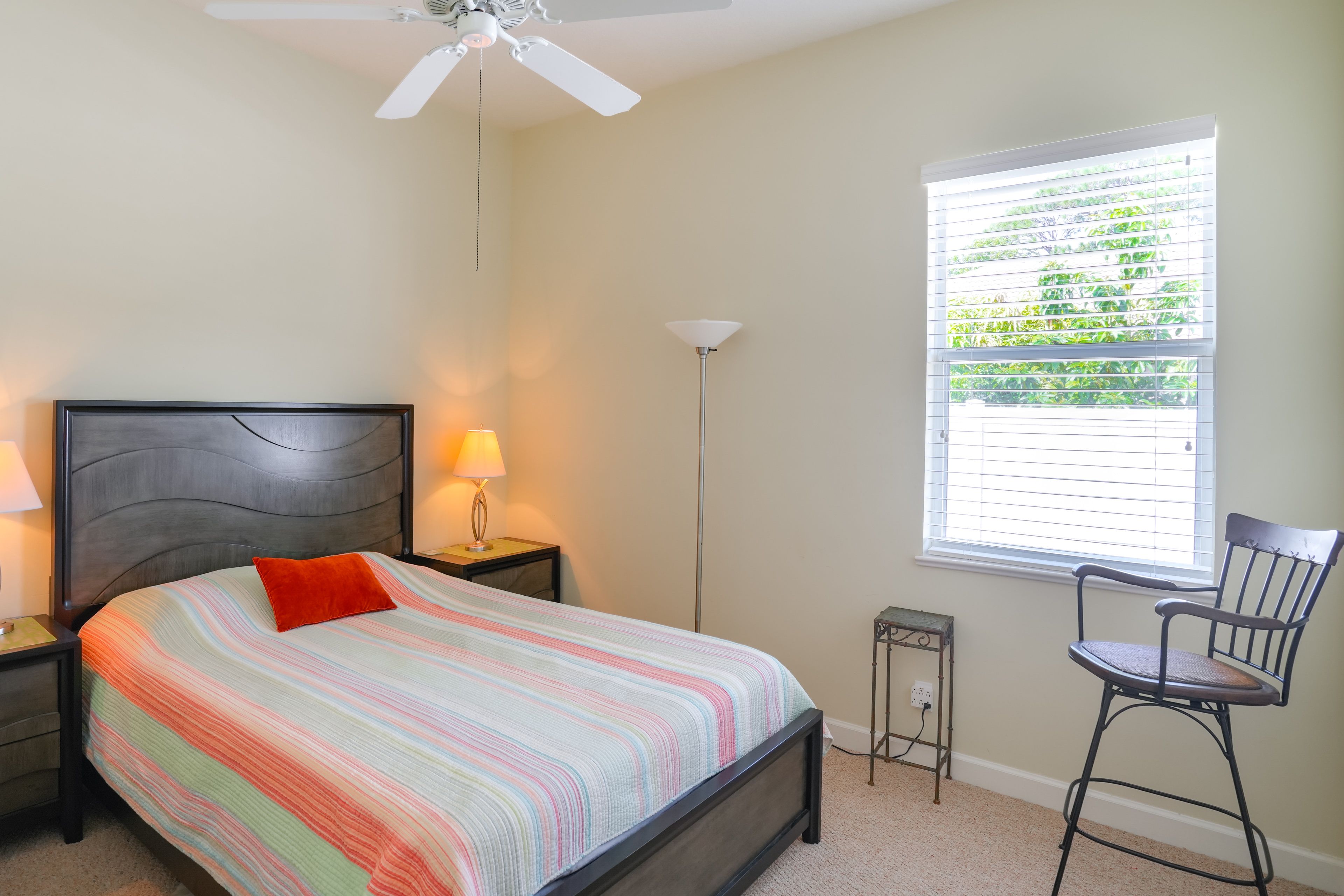 Bedroom 2 | Queen Bed