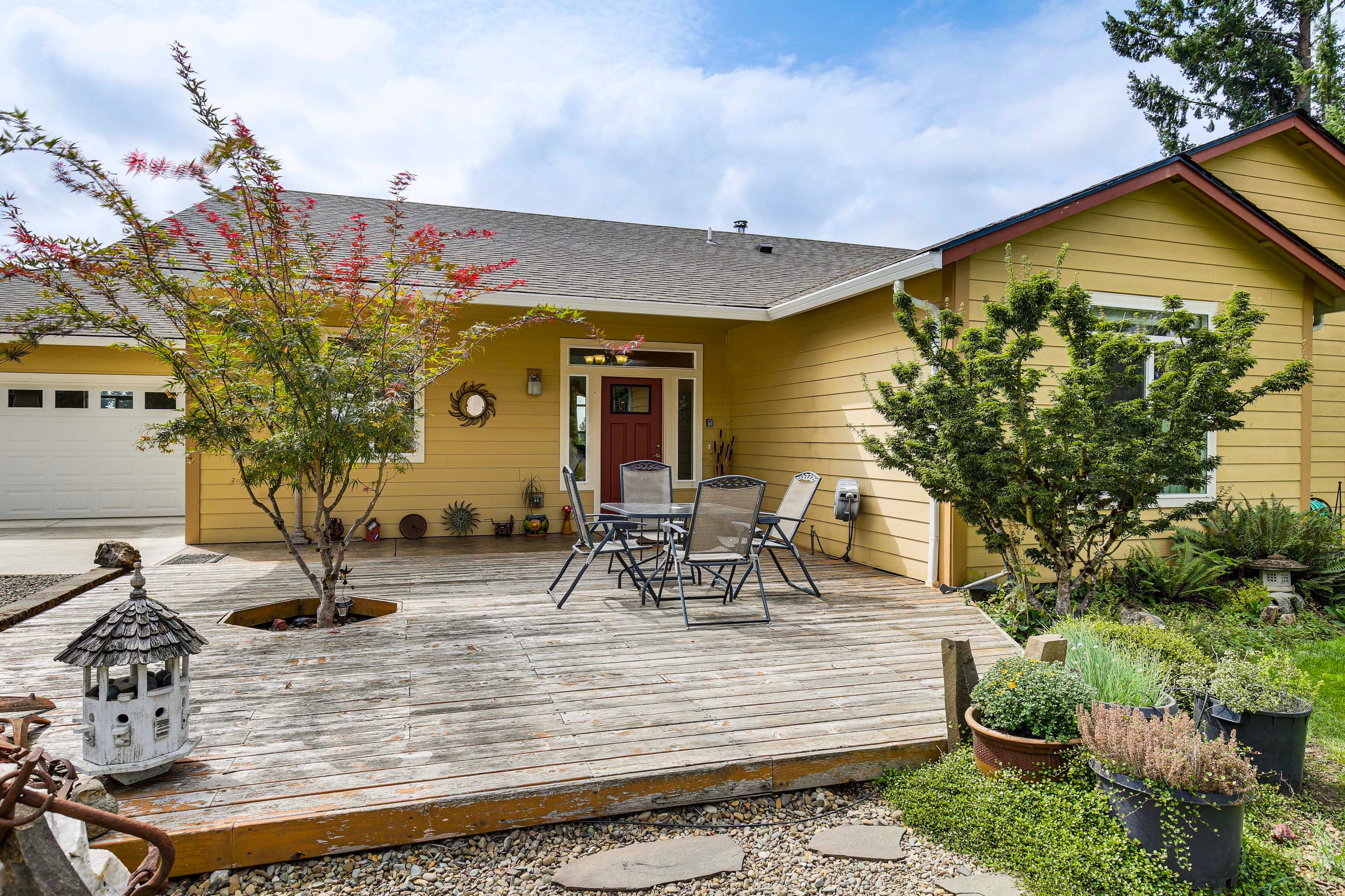 Front Porch | Driveway (4 Vehicles) | RV/Trailers Allowed (No Hookups)