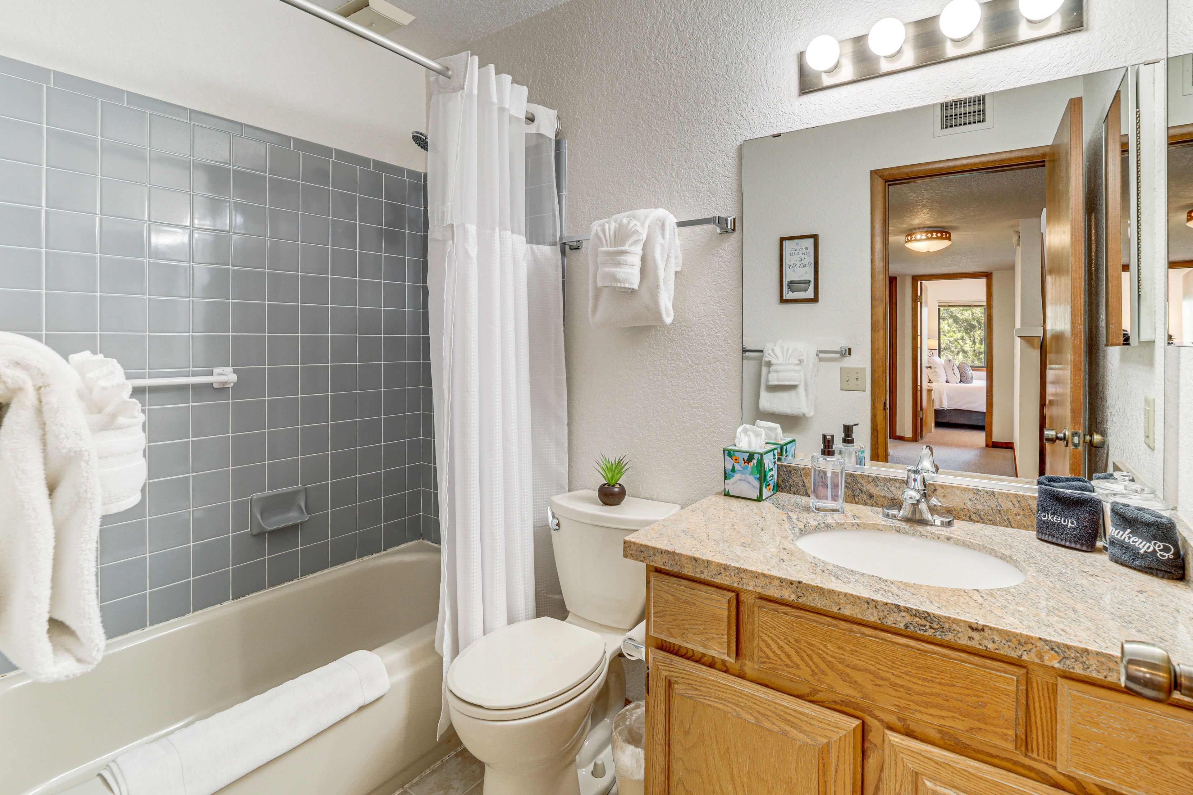 Full Bathroom | Lower Level | Complimentary Toiletries