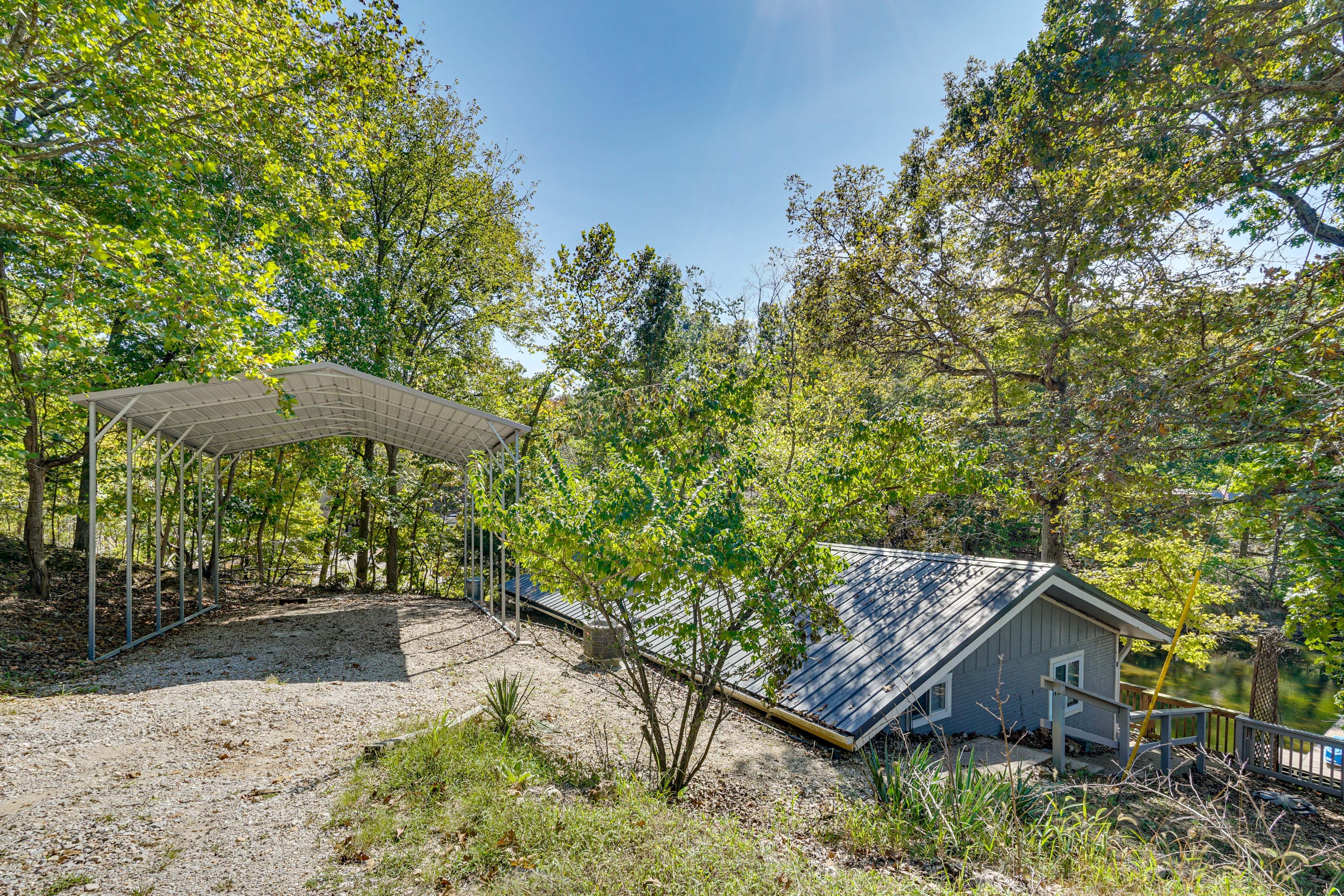 Parking | Carport (2 Vehicles) | Boat Trailer Parking Available